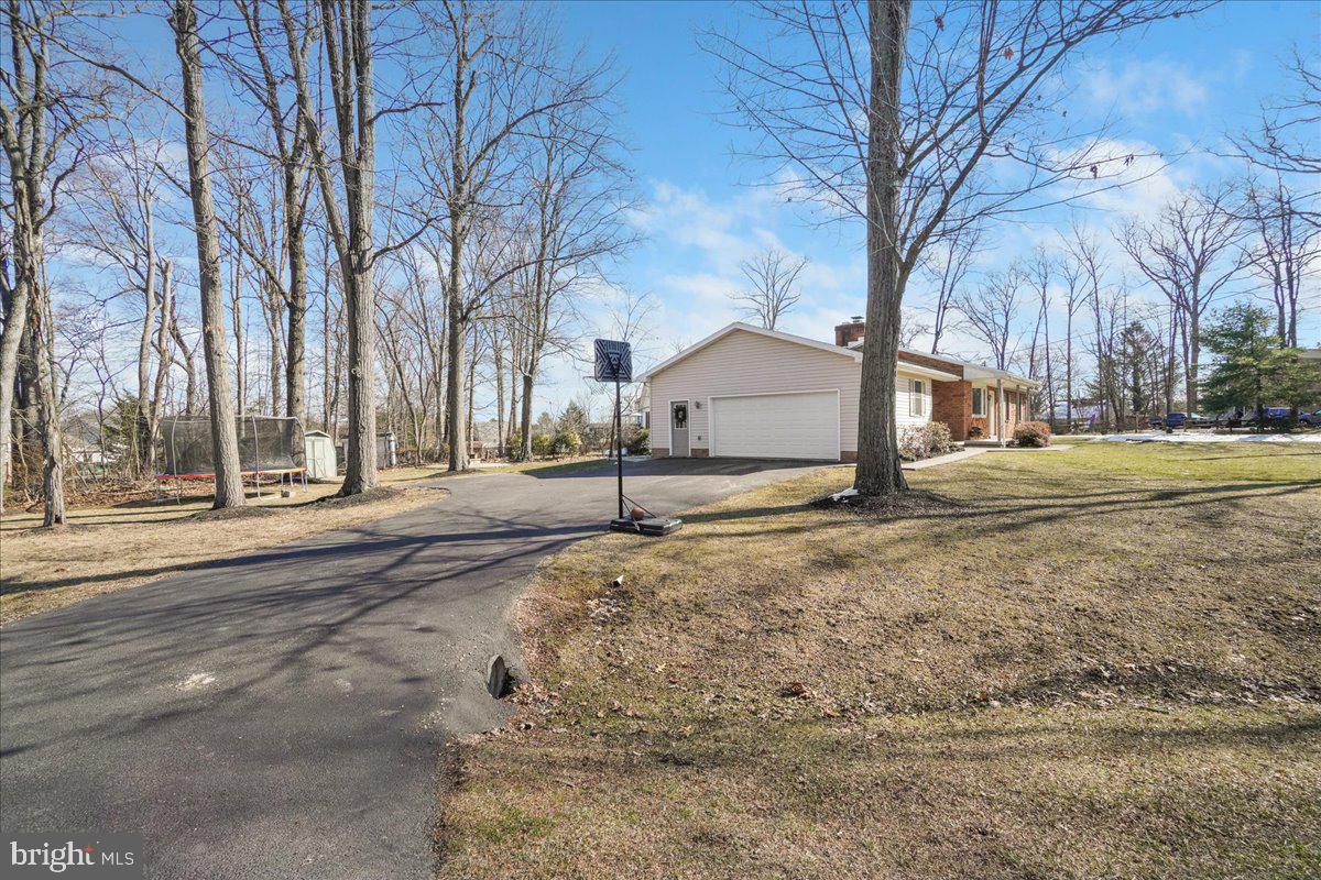 LAKE HERITAGE - Residential