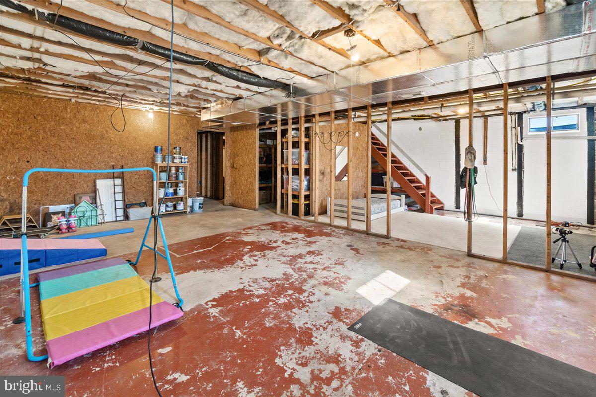 LAKE HERITAGE - Residential