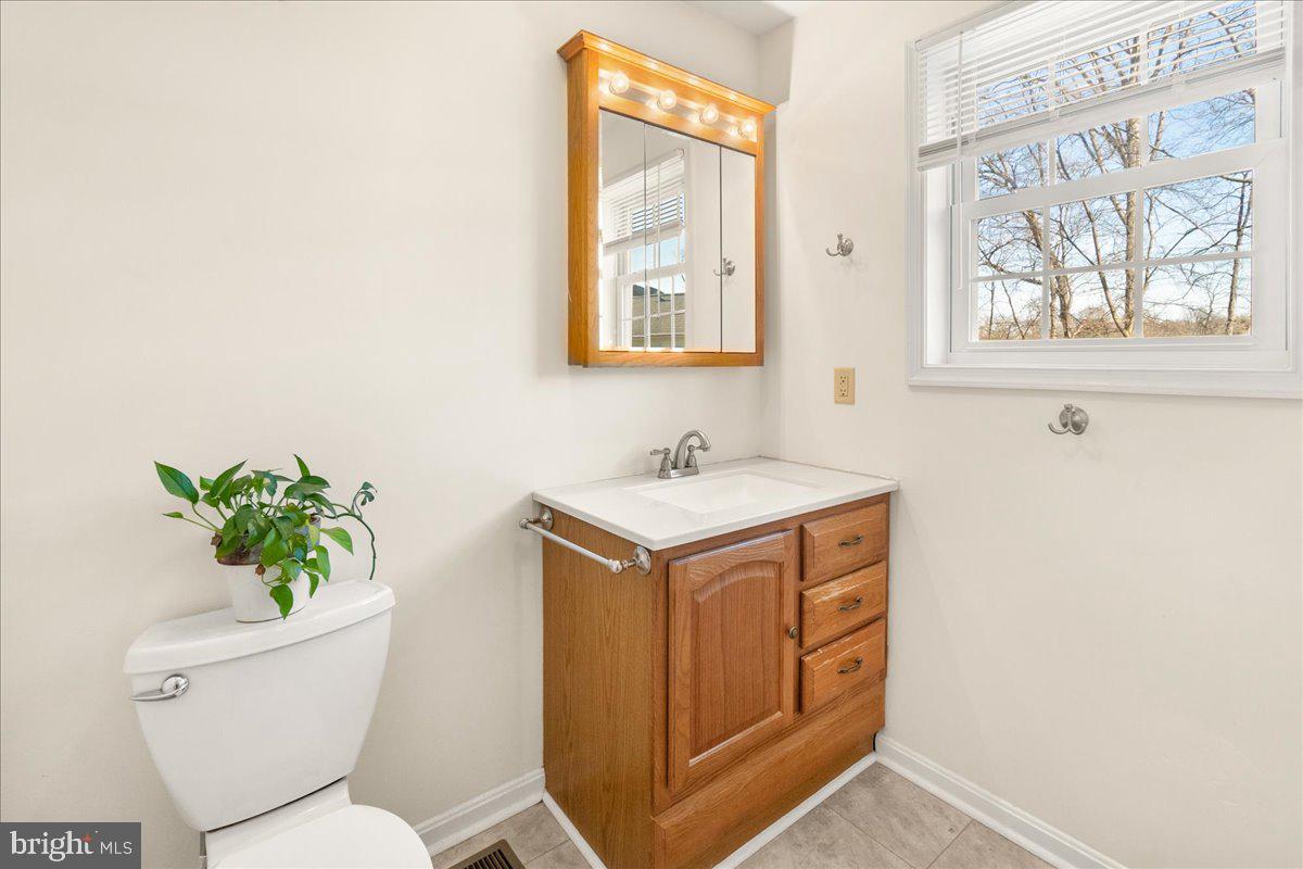 LAKE HERITAGE - Residential