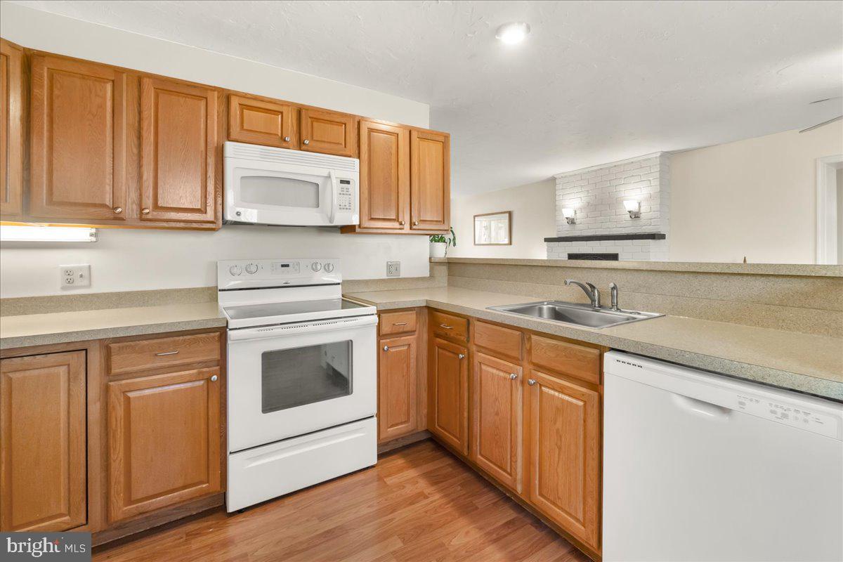 LAKE HERITAGE - Residential