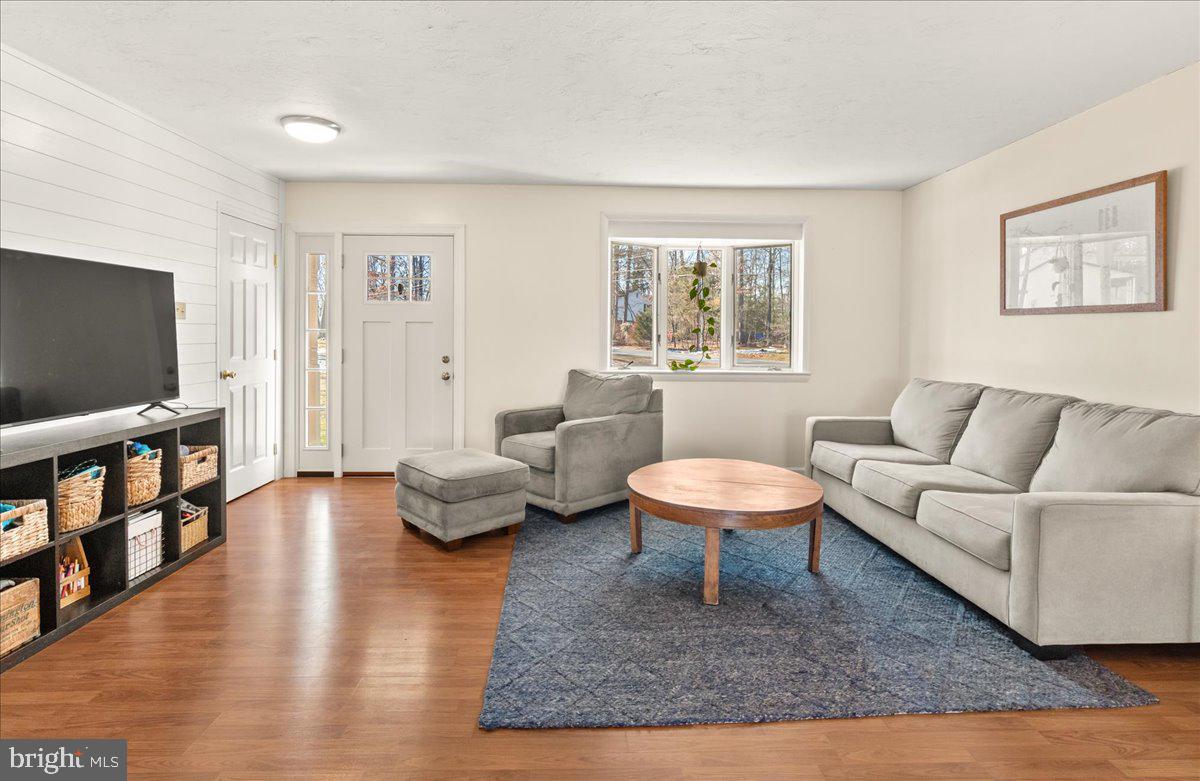 LAKE HERITAGE - Residential