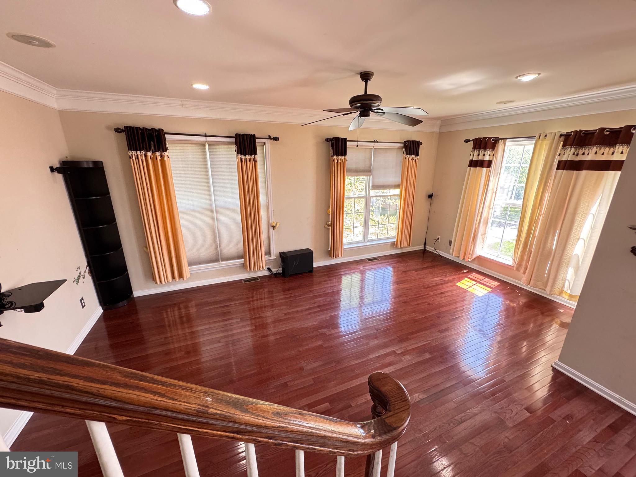 WINDSOR RIDGE - Residential Lease