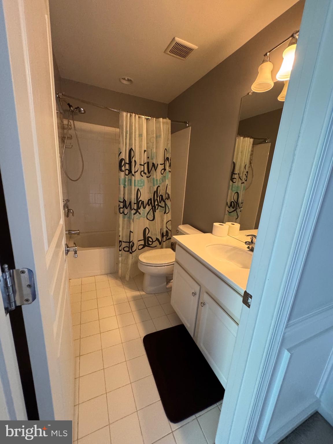 WINDSOR RIDGE - Residential Lease