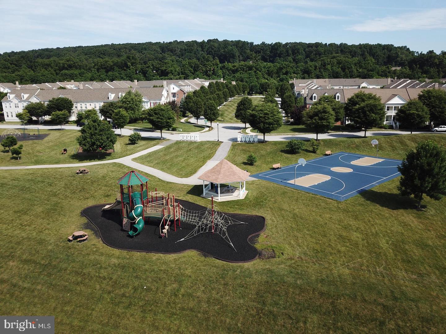 WINDSOR RIDGE - Residential Lease