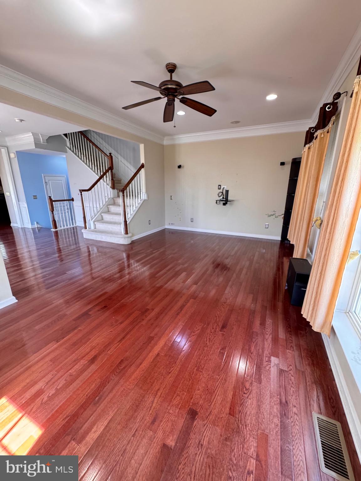 WINDSOR RIDGE - Residential Lease