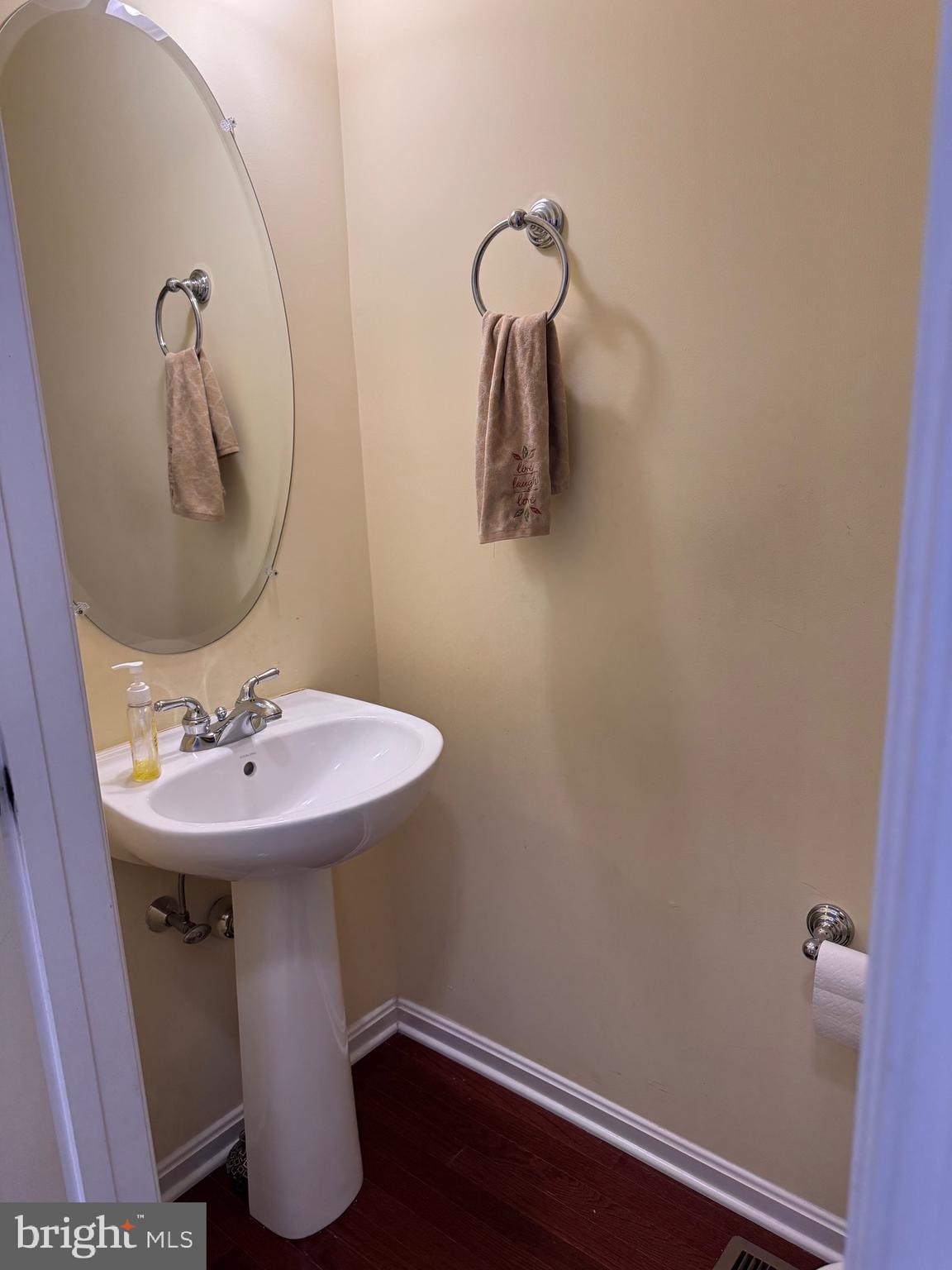 WINDSOR RIDGE - Residential Lease