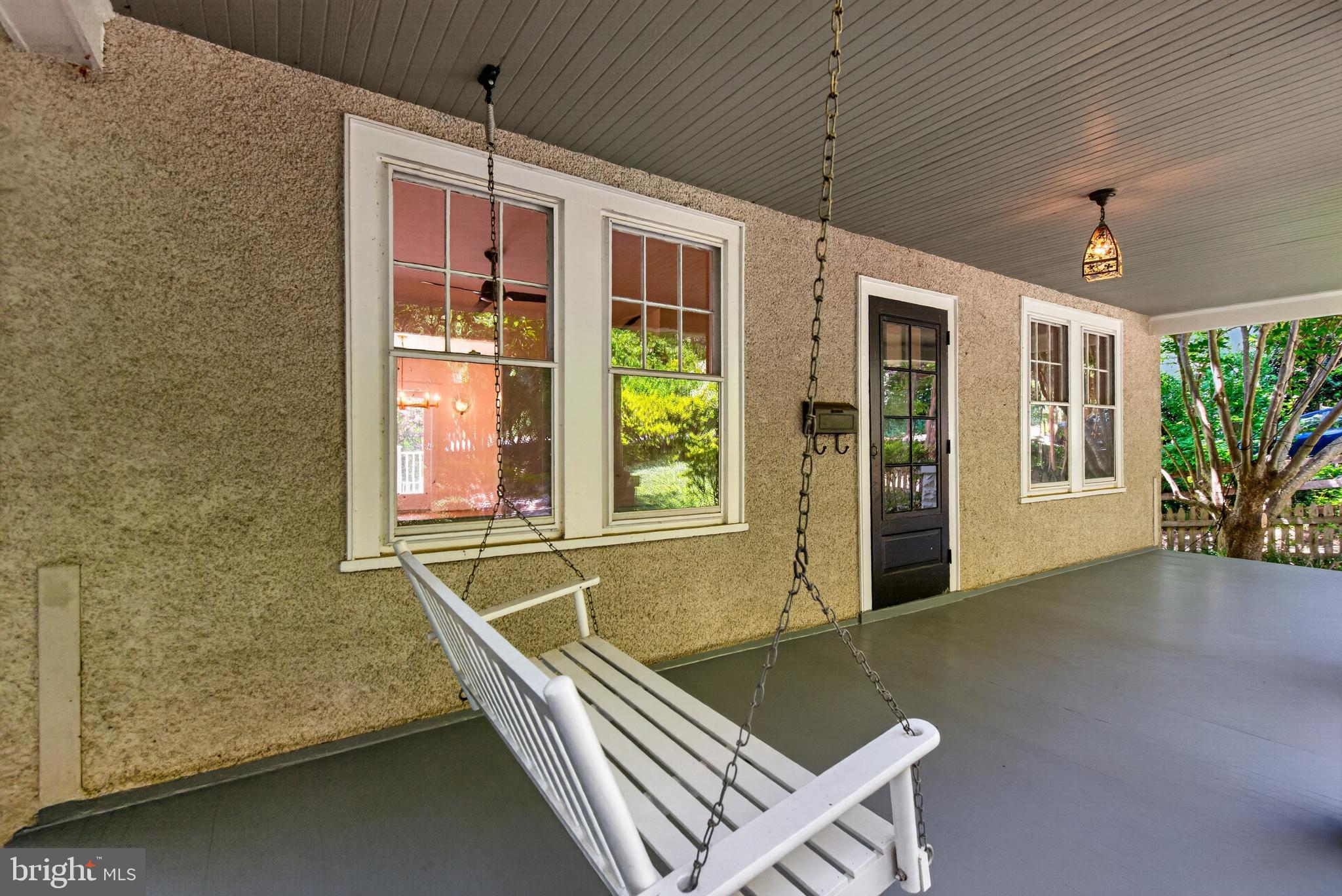 6414 BROOKES LANE