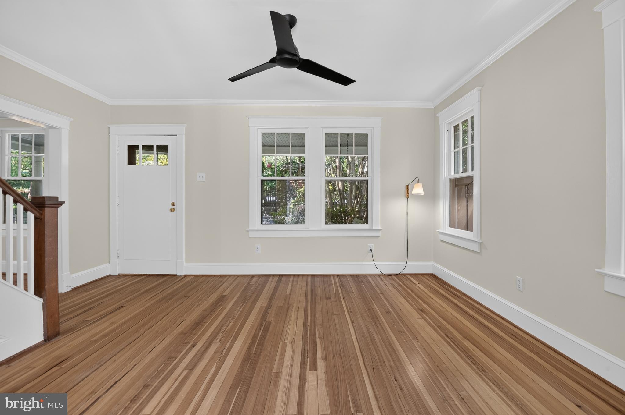 6414 BROOKES LANE