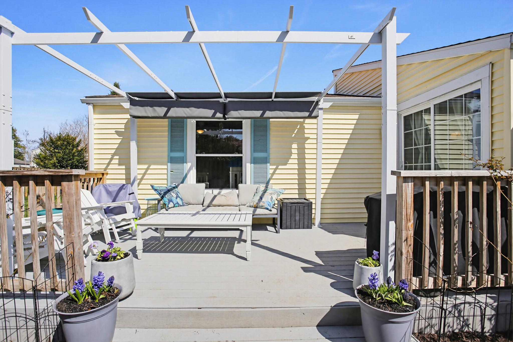 CLEMENS CROSSING - Residential