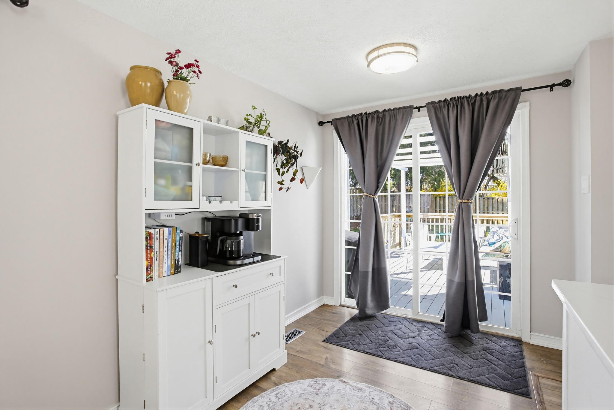 CLEMENS CROSSING - Residential