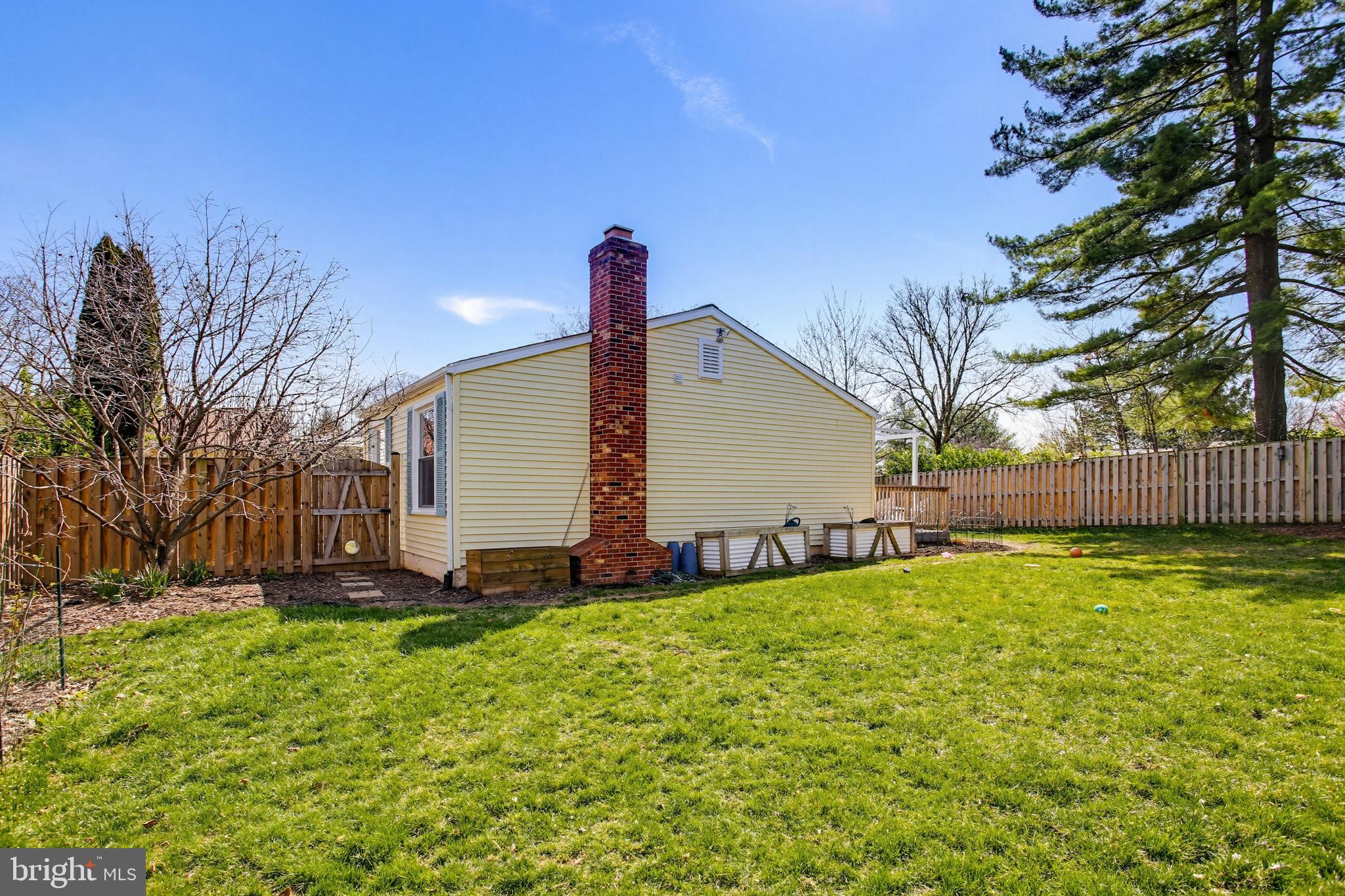 CLEMENS CROSSING - Residential