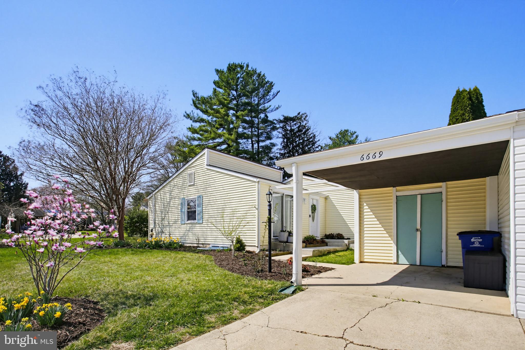 CLEMENS CROSSING - Residential