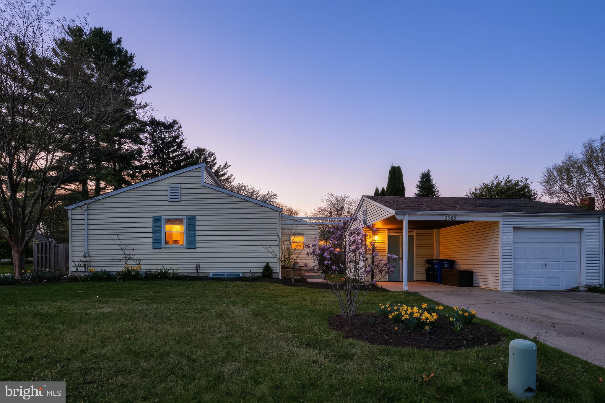 CLEMENS CROSSING - Residential