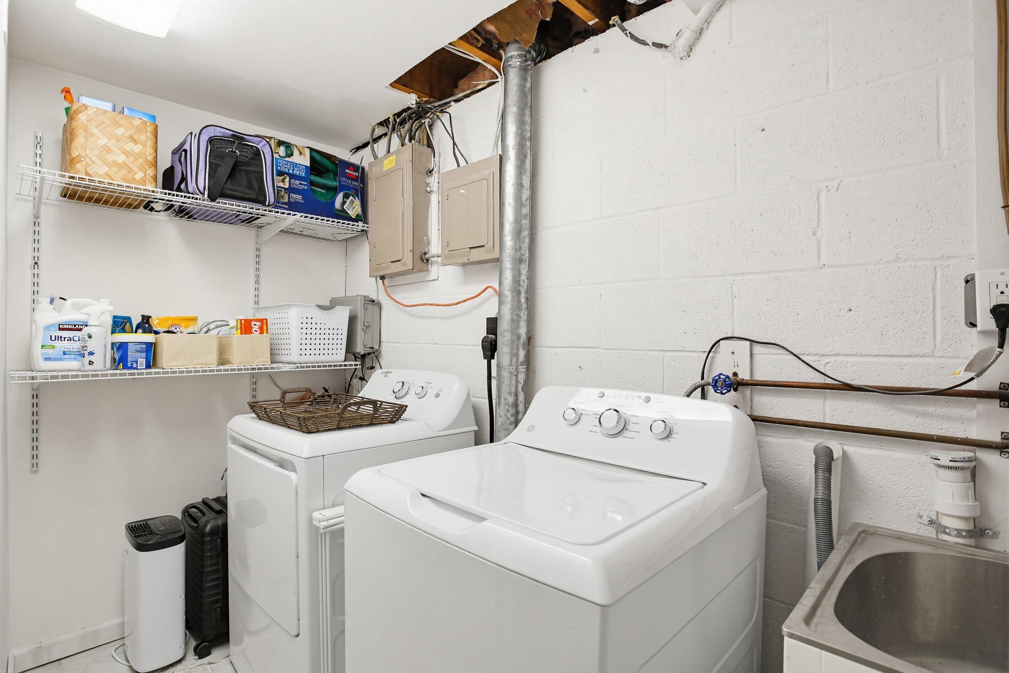 CLEMENS CROSSING - Residential