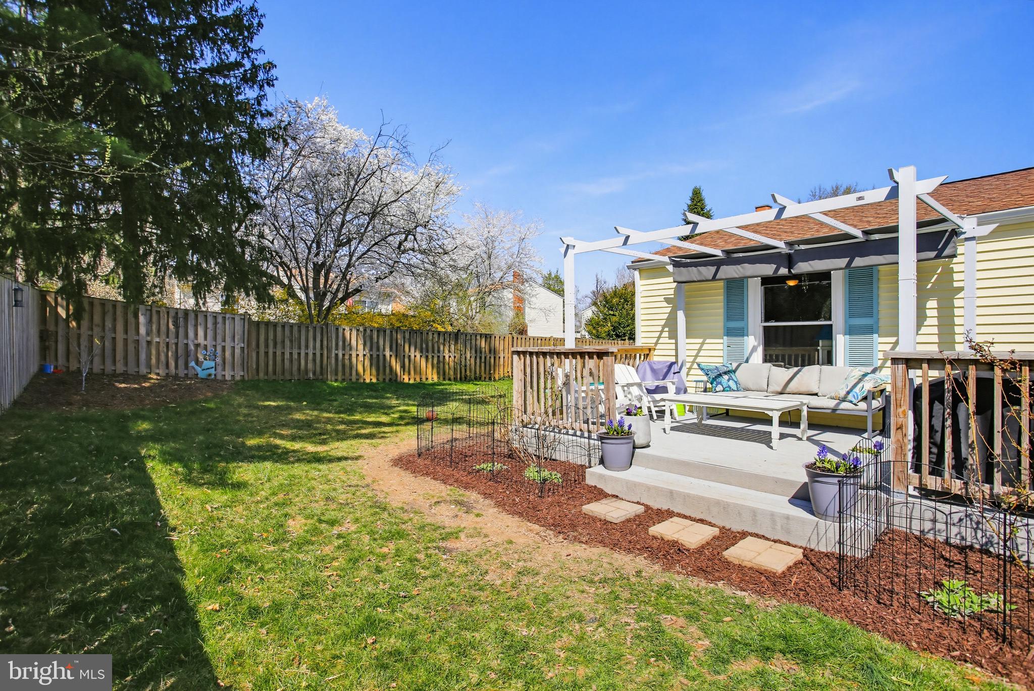 CLEMENS CROSSING - Residential