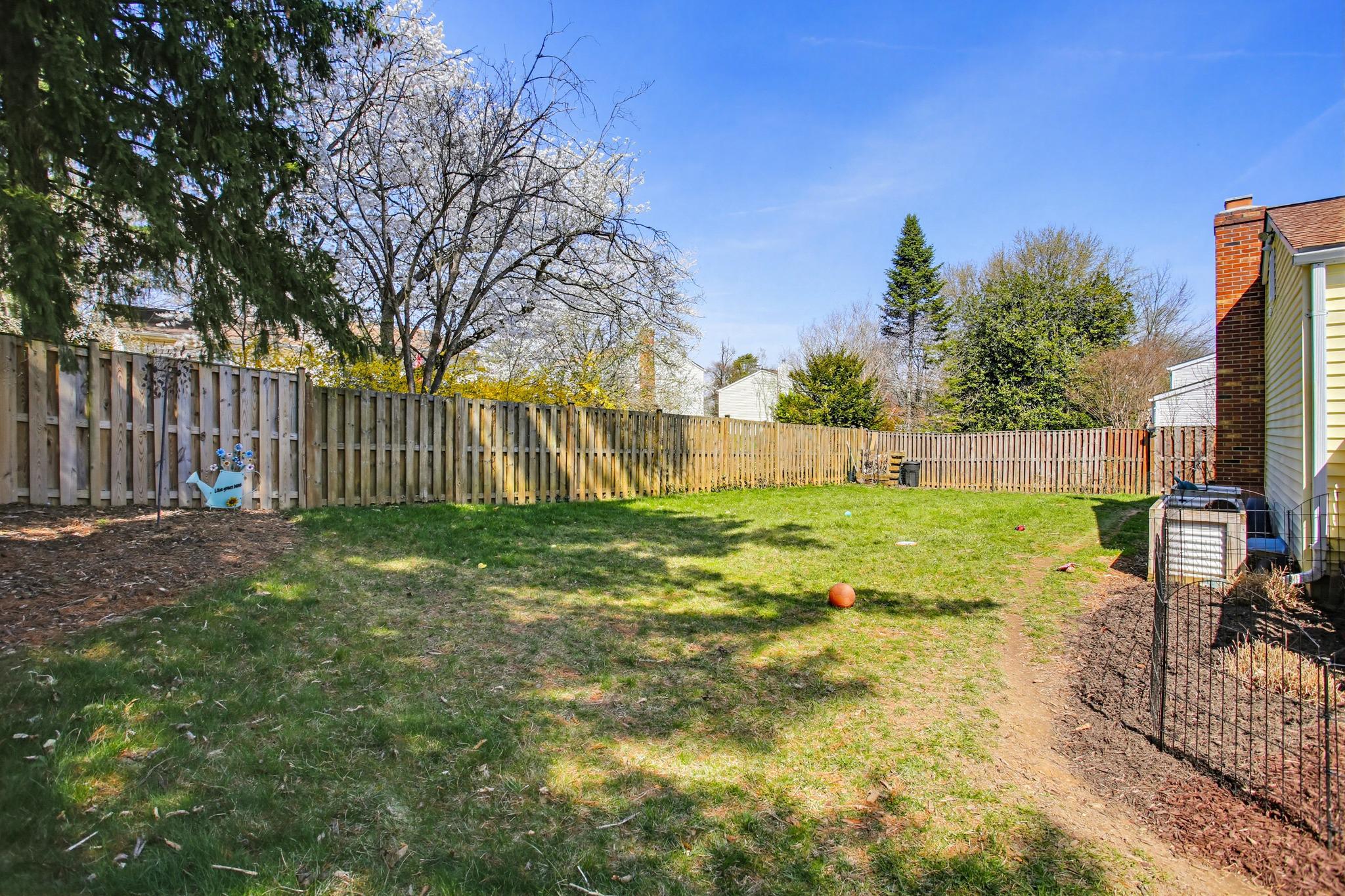 CLEMENS CROSSING - Residential