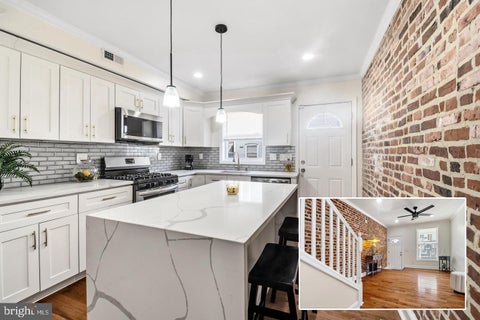 Townhouse For Sale - 404 N Robinson Street<br/> Baltimore City County, BALTIMORE, MD 21224