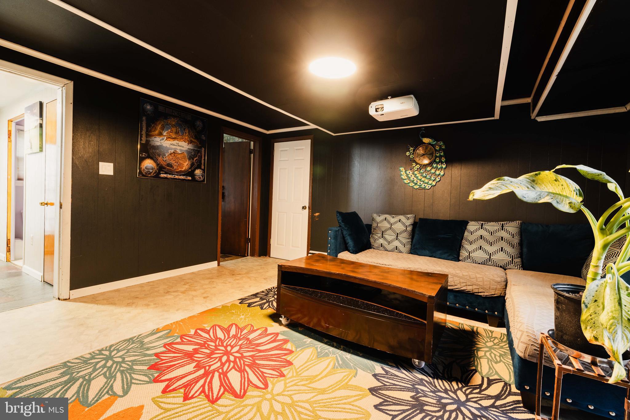 WEST END LANCASTER - Residential