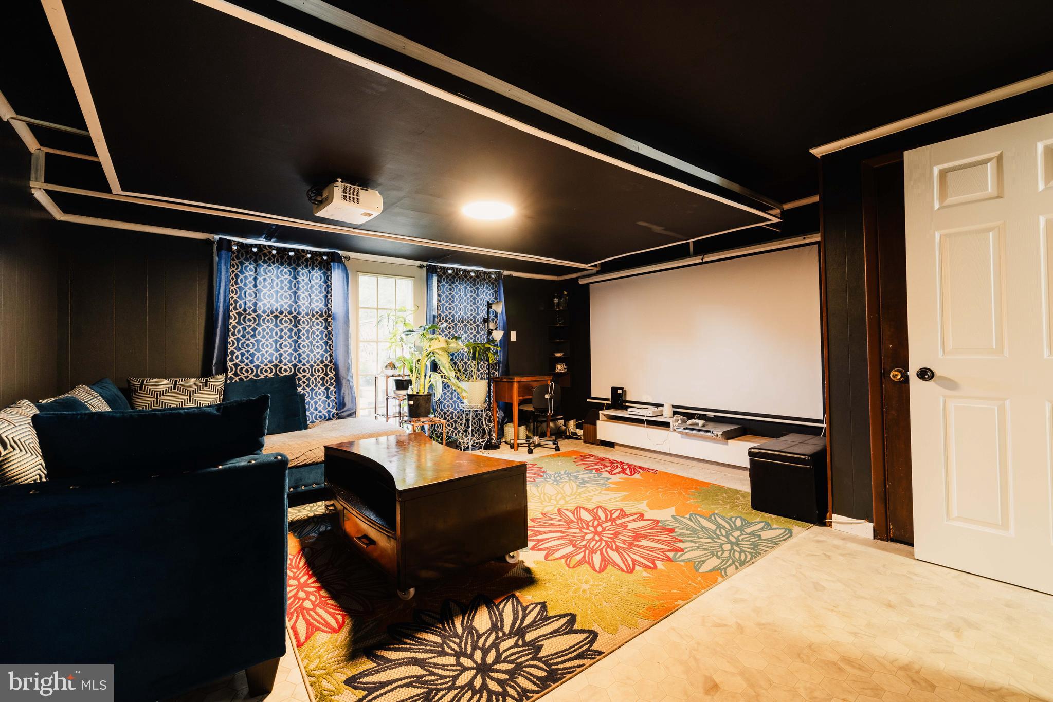 WEST END LANCASTER - Residential