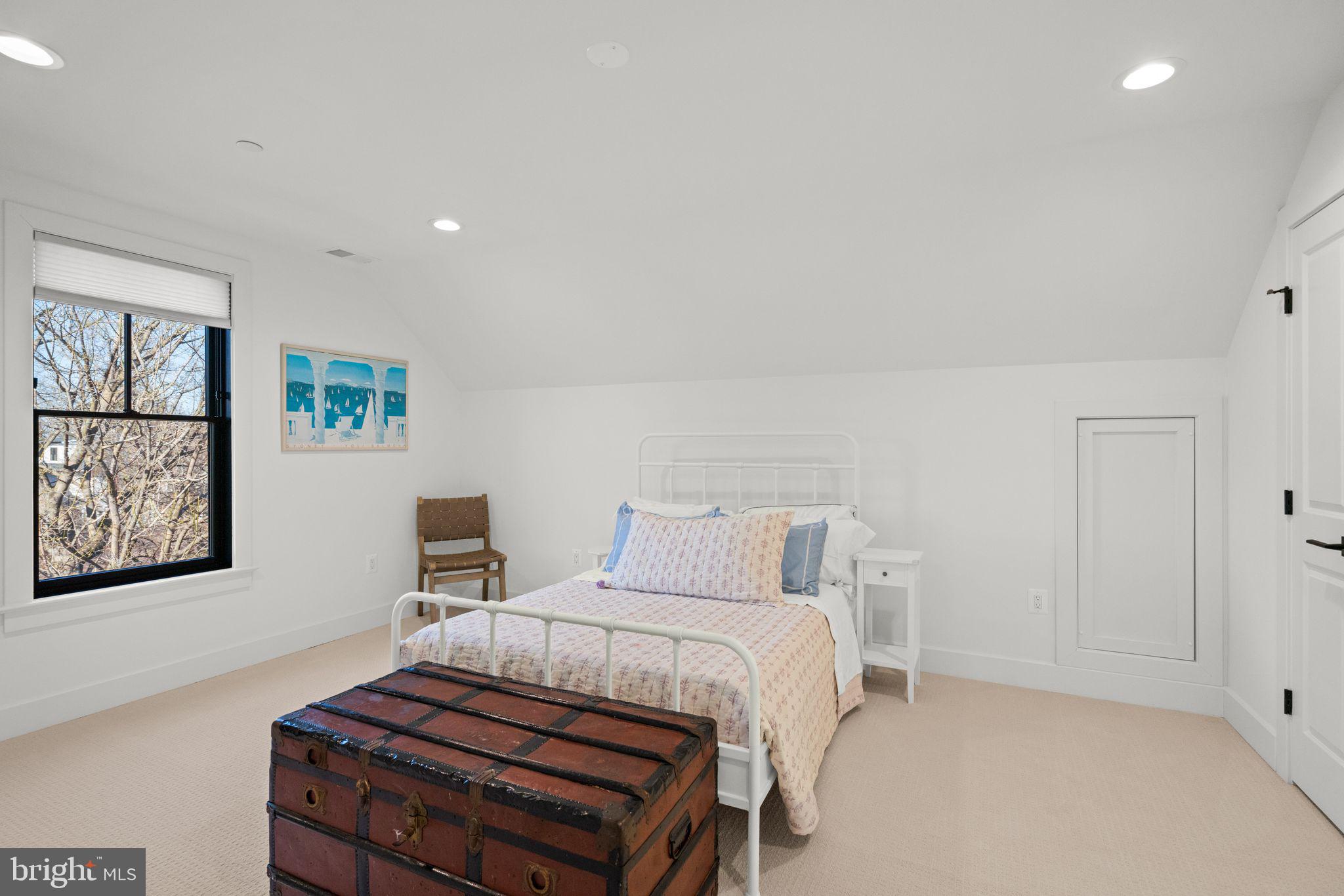 ROSEDALE PARK - Residential