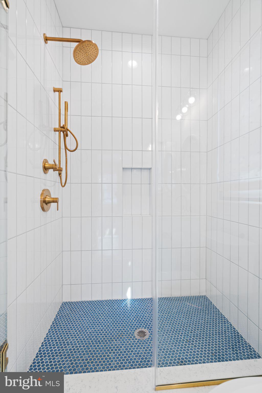 ROSEDALE PARK - Residential