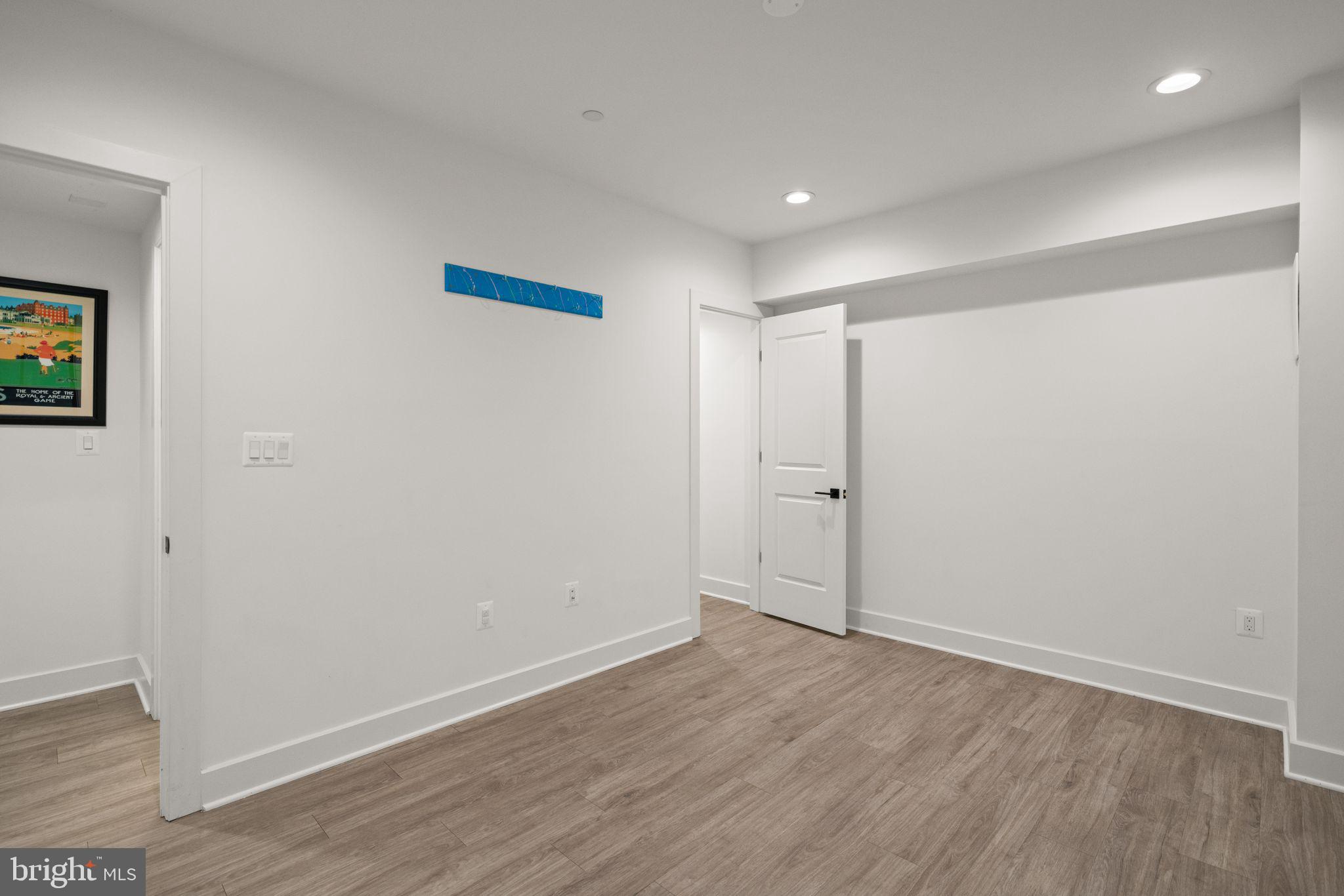 ROSEDALE PARK - Residential