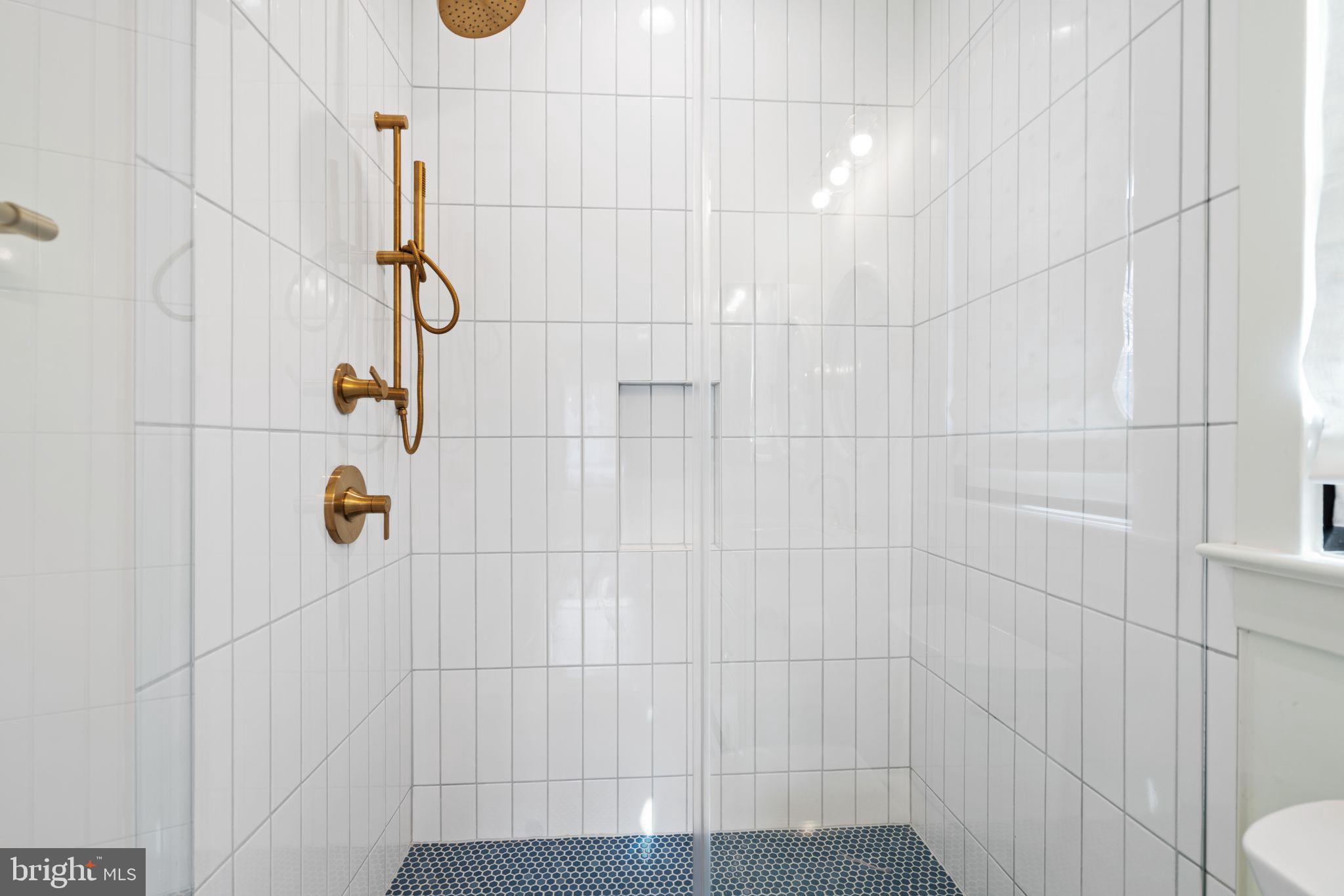 ROSEDALE PARK - Residential