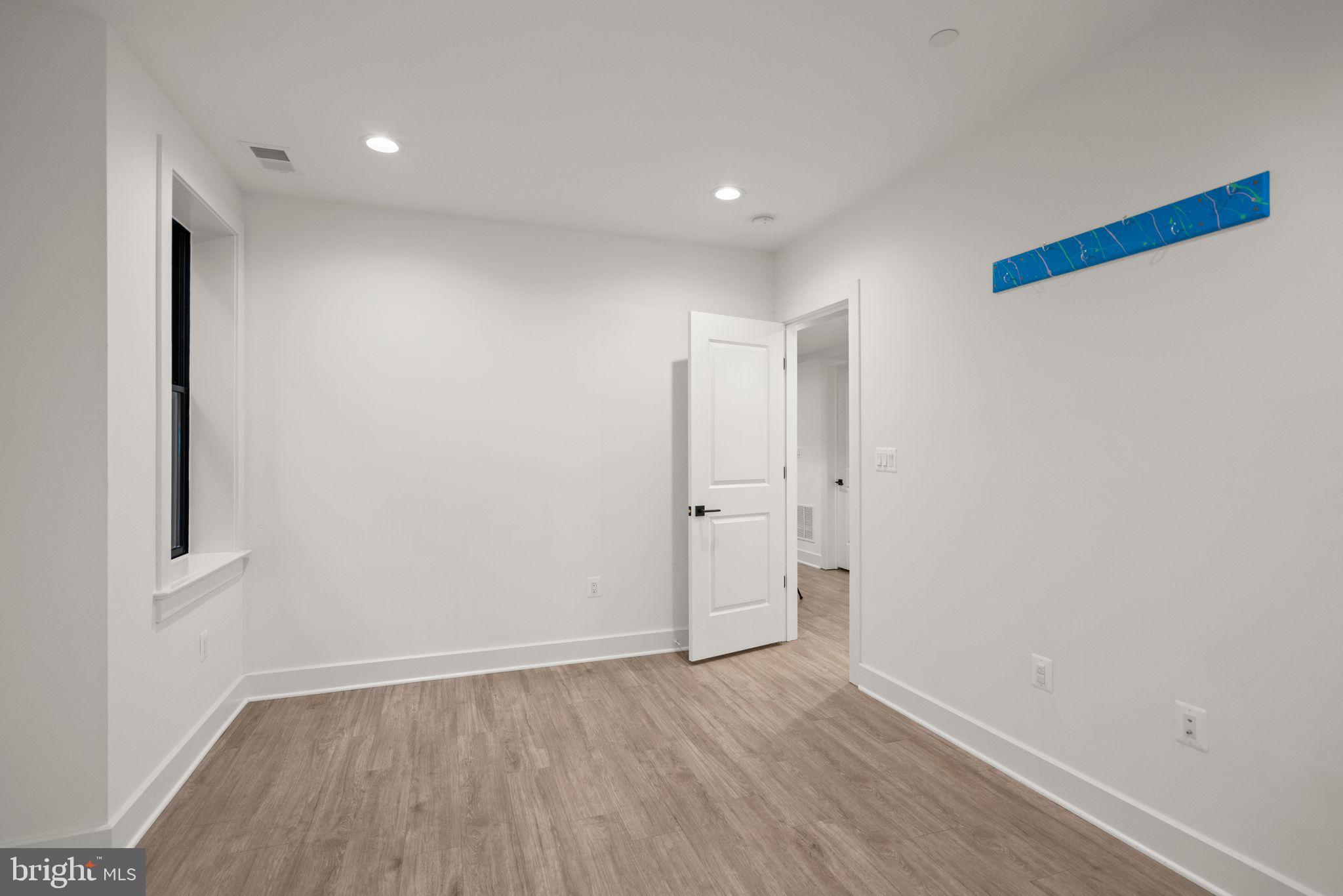 ROSEDALE PARK - Residential