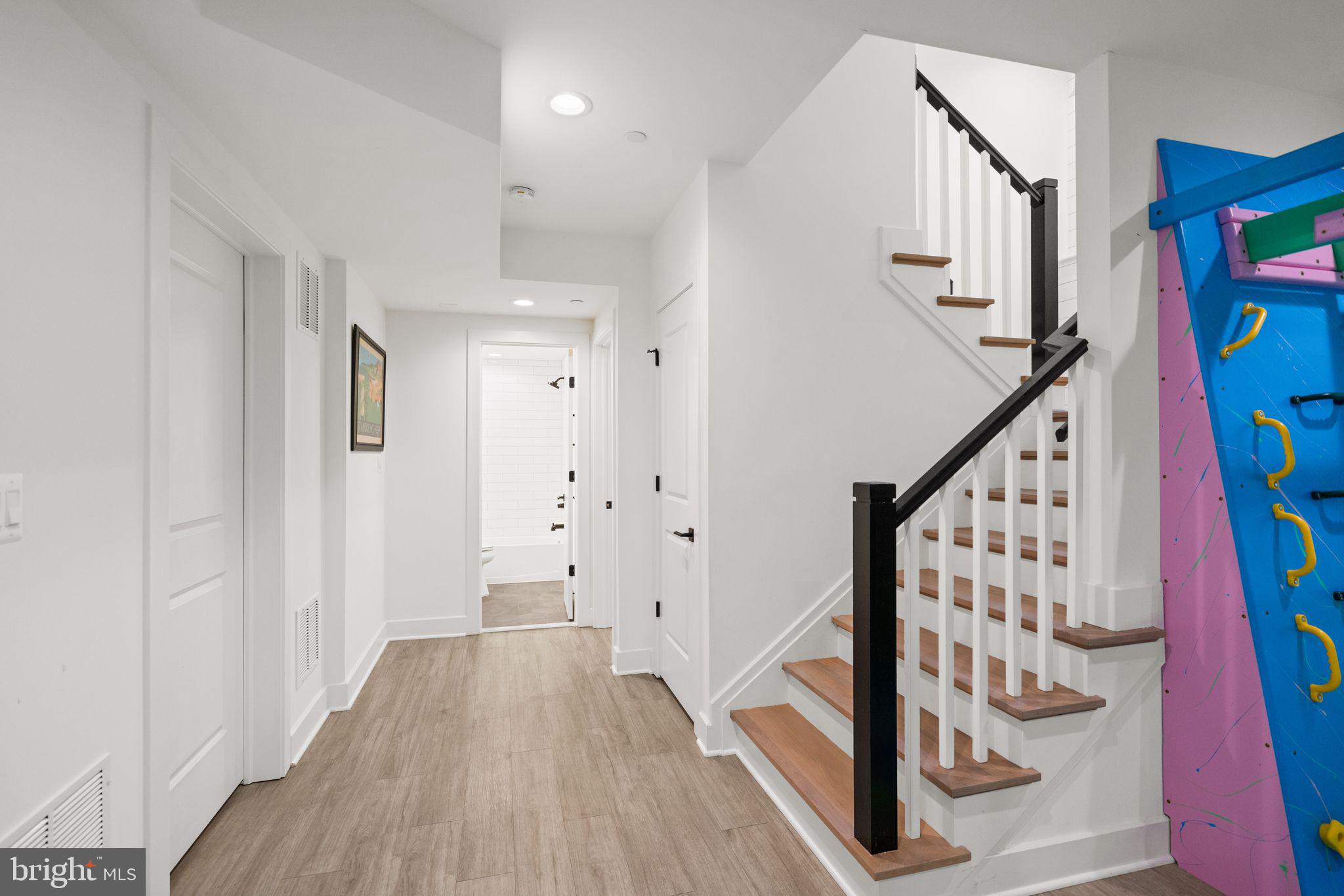 ROSEDALE PARK - Residential