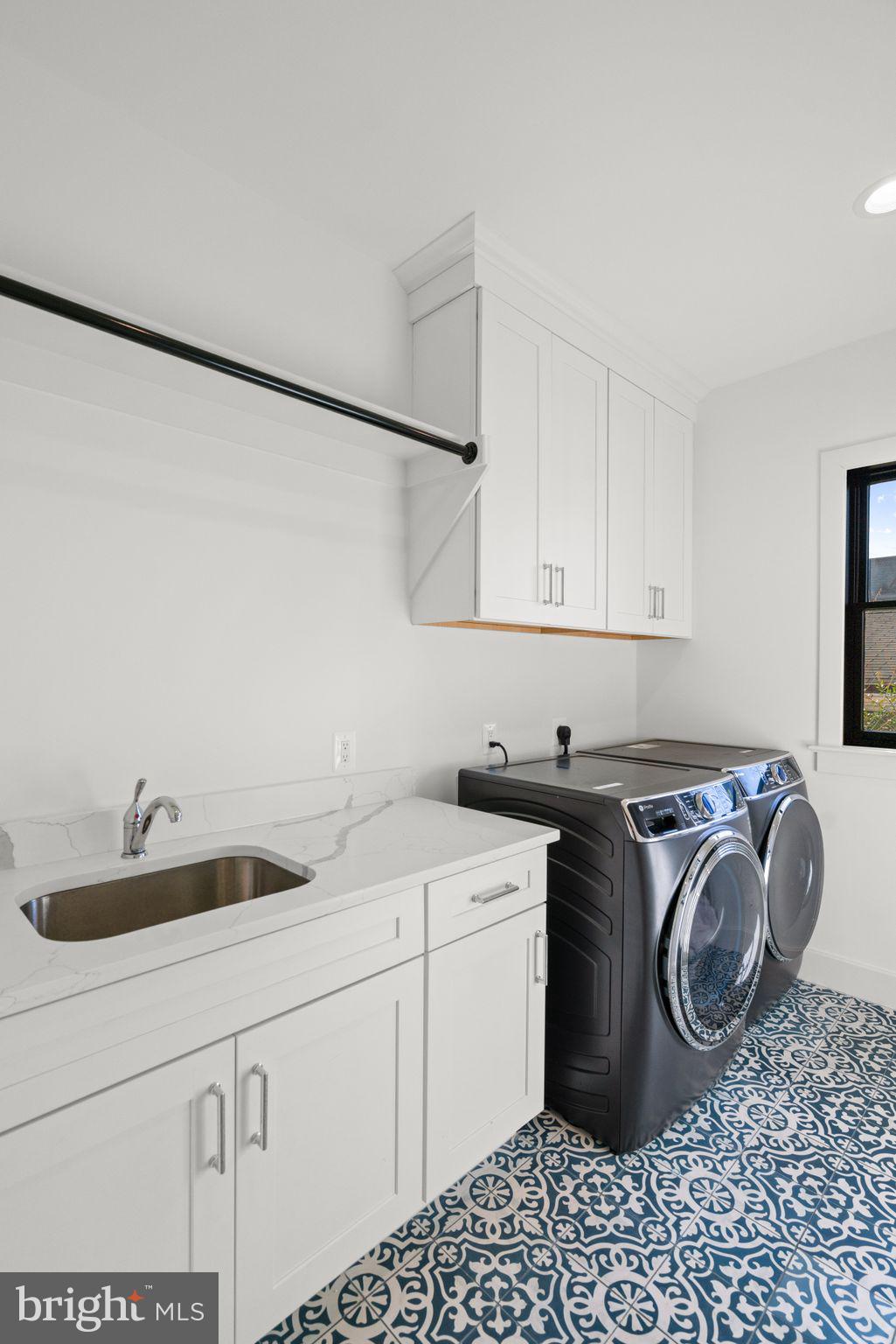 ROSEDALE PARK - Residential