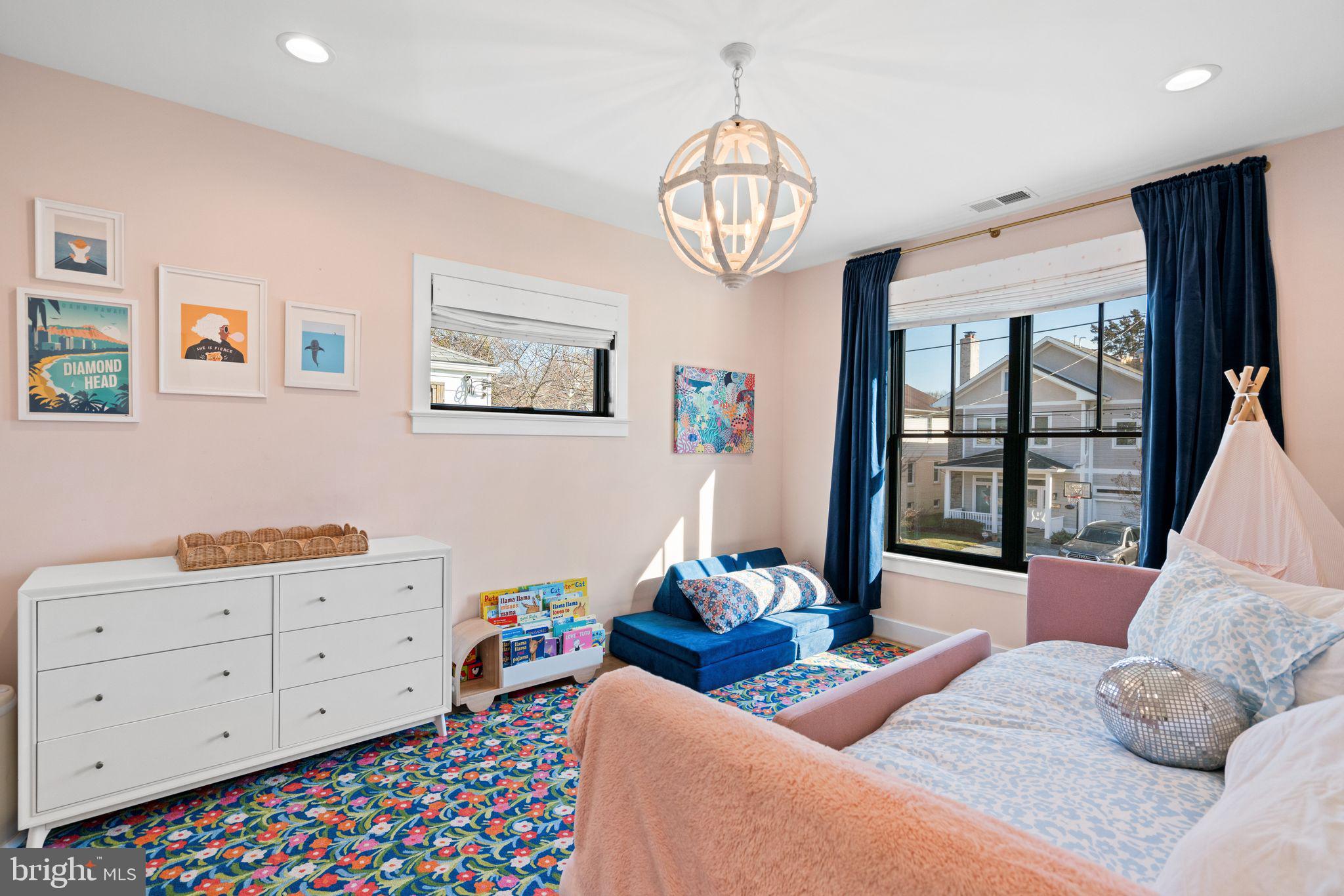 ROSEDALE PARK - Residential