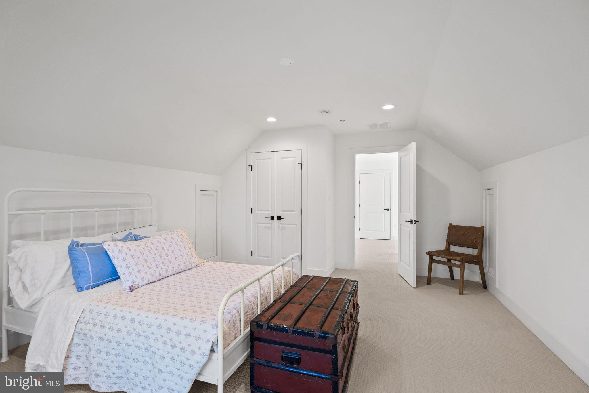 ROSEDALE PARK - Residential