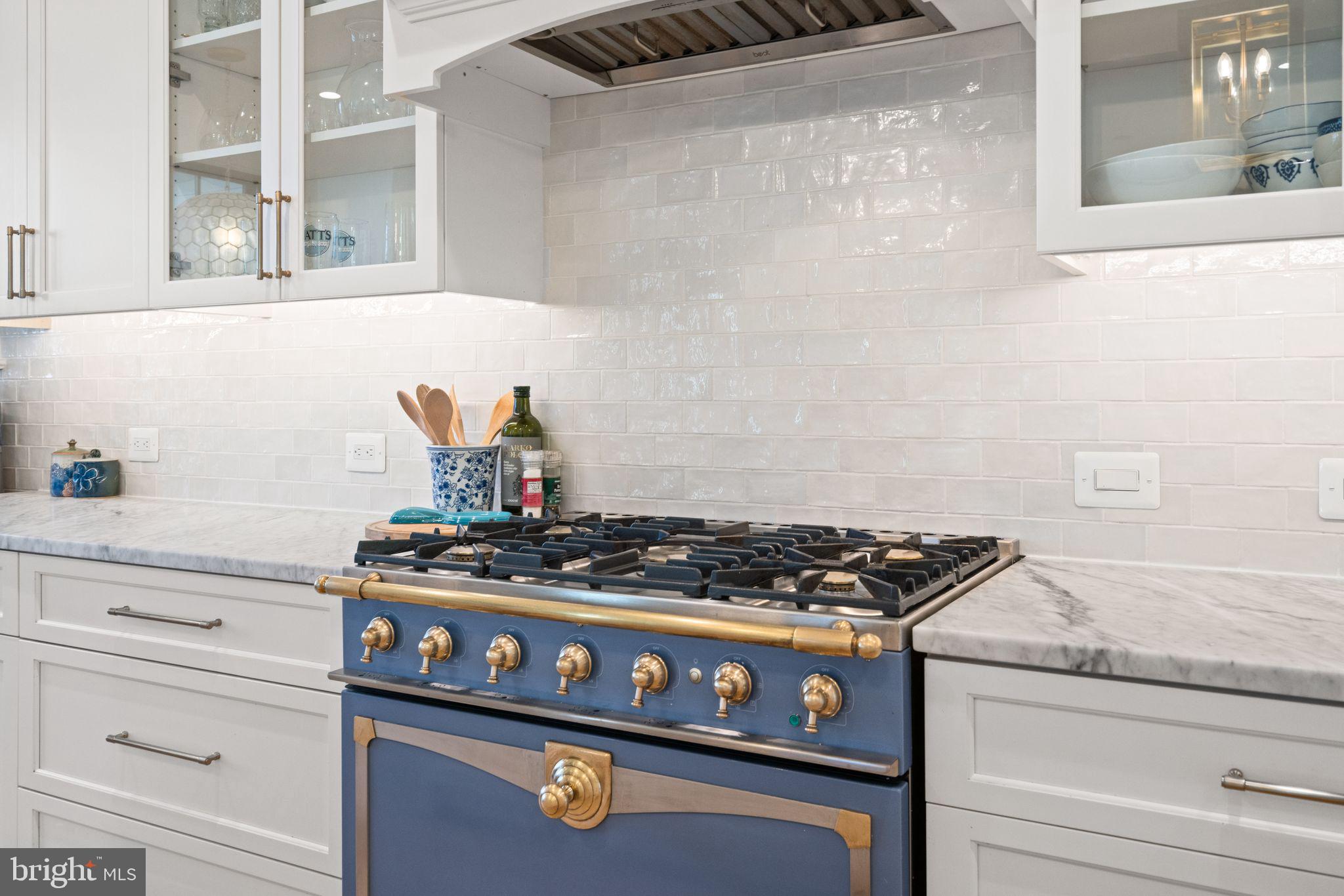 ROSEDALE PARK - Residential