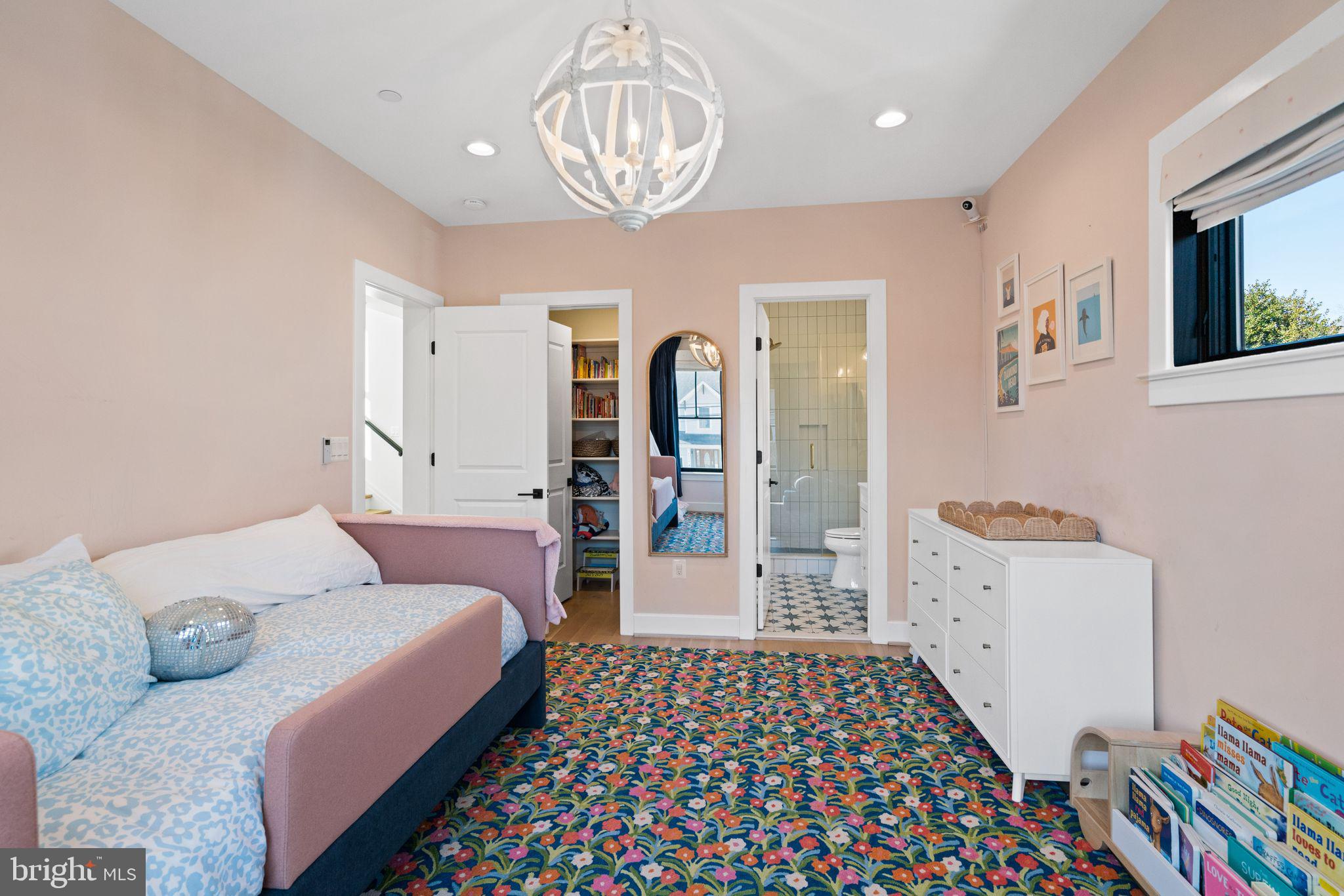 ROSEDALE PARK - Residential