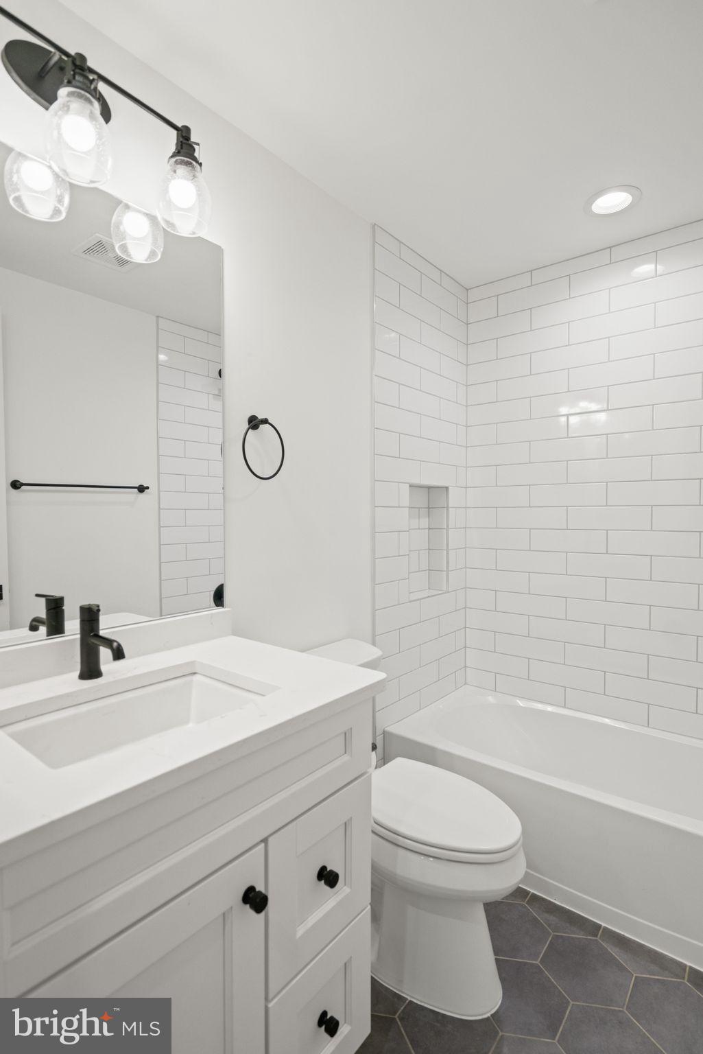 ROSEDALE PARK - Residential