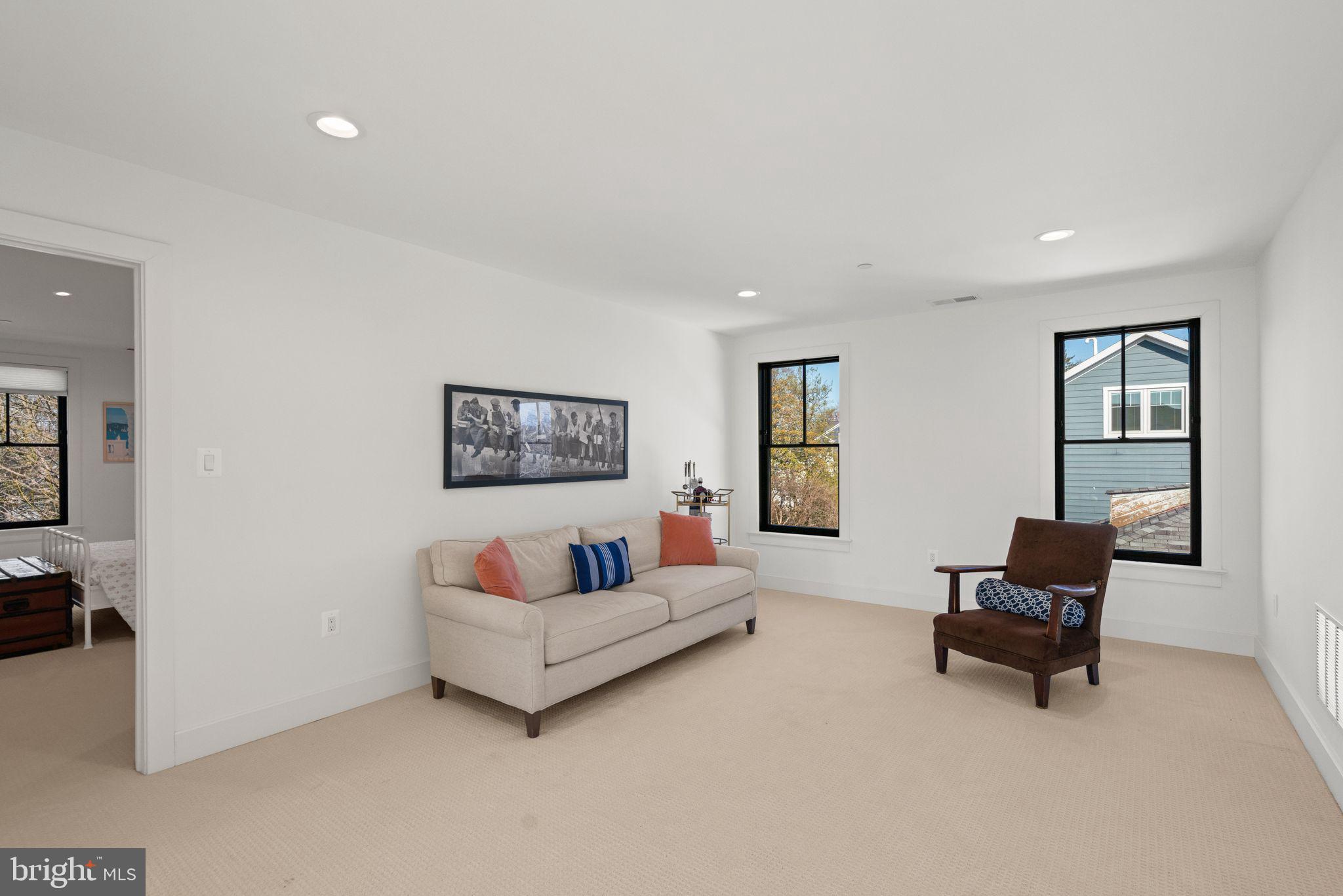 ROSEDALE PARK - Residential