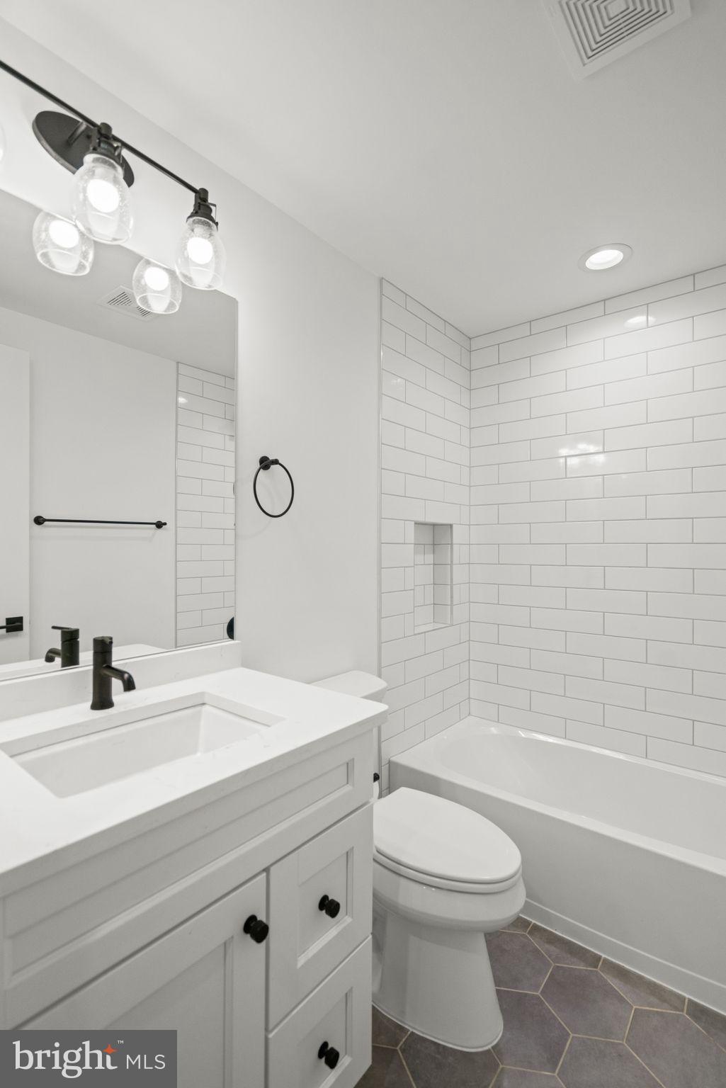 ROSEDALE PARK - Residential