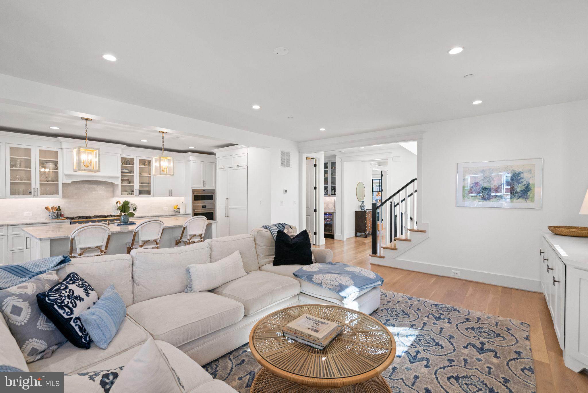 ROSEDALE PARK - Residential