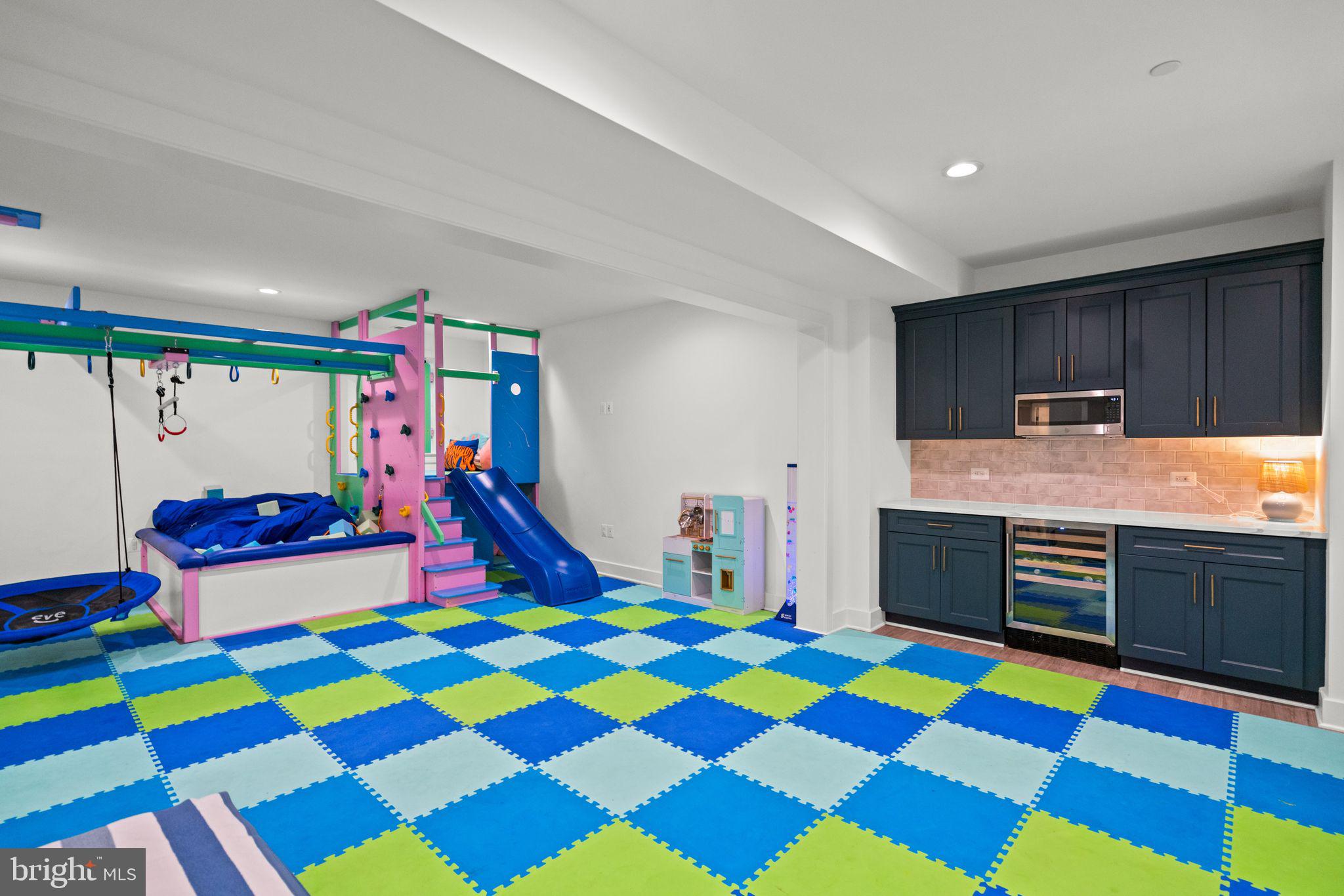 ROSEDALE PARK - Residential