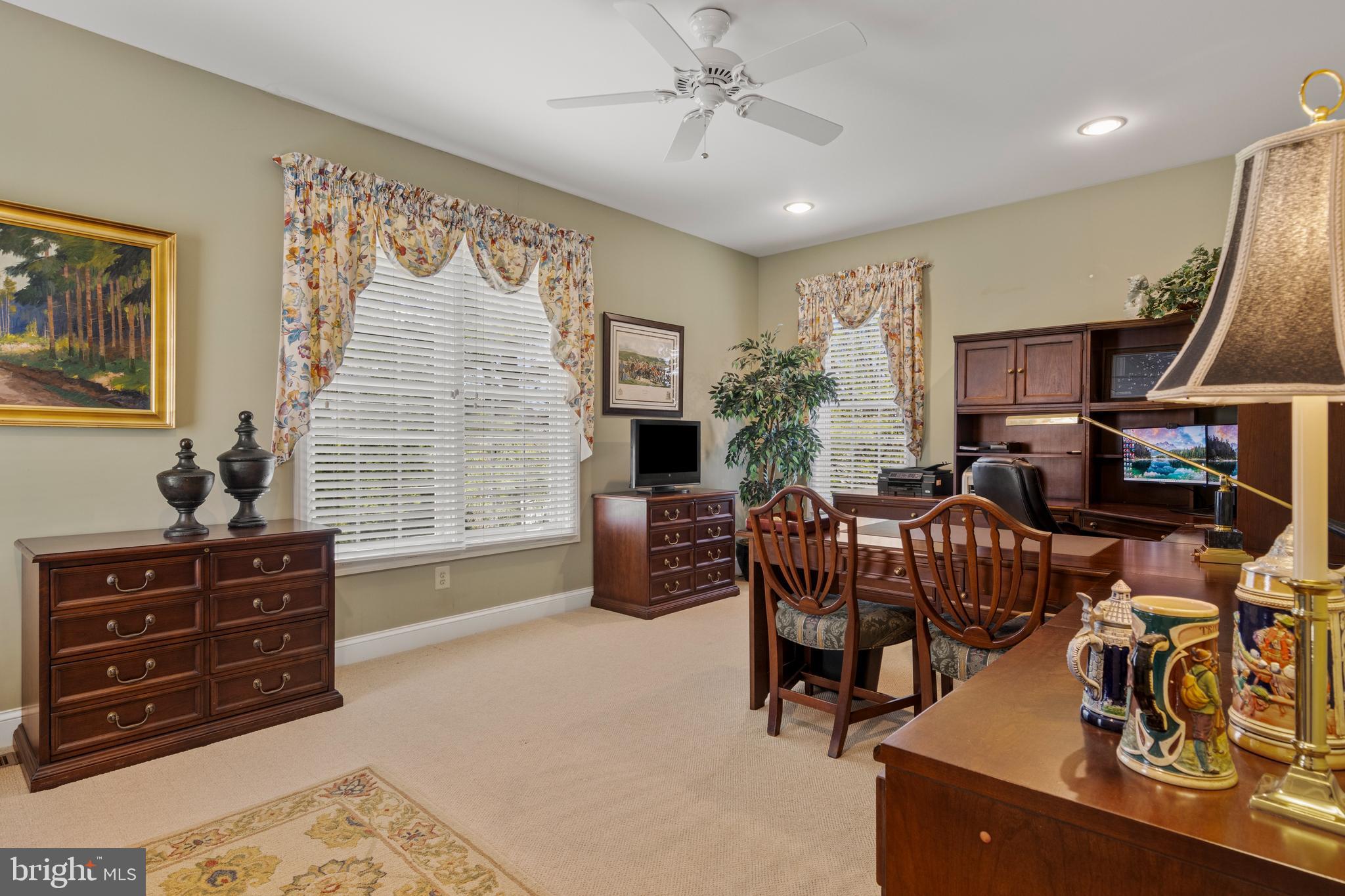 VILLAGE BLACKSHIRE - Residential