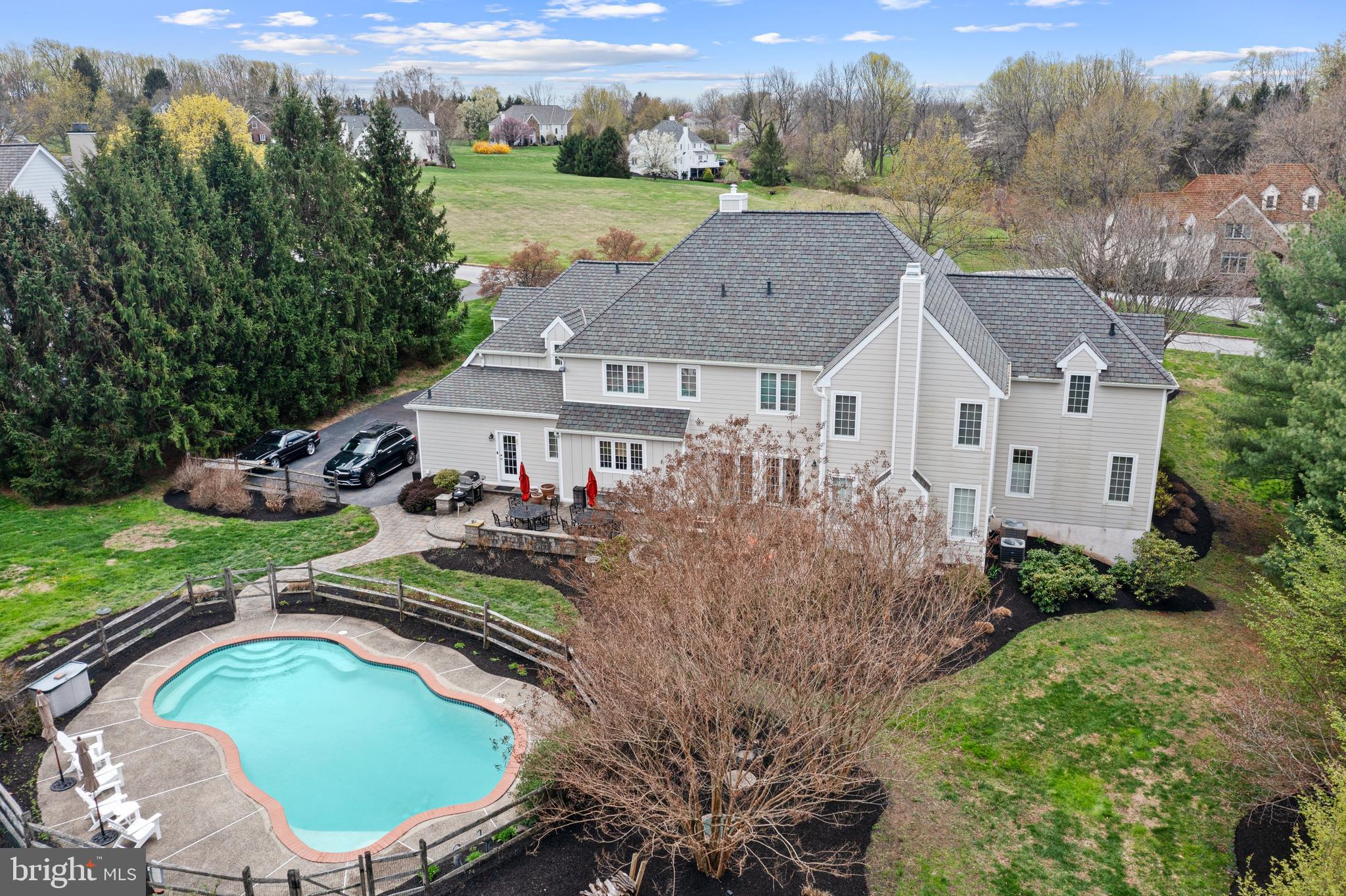 VILLAGE BLACKSHIRE - Residential