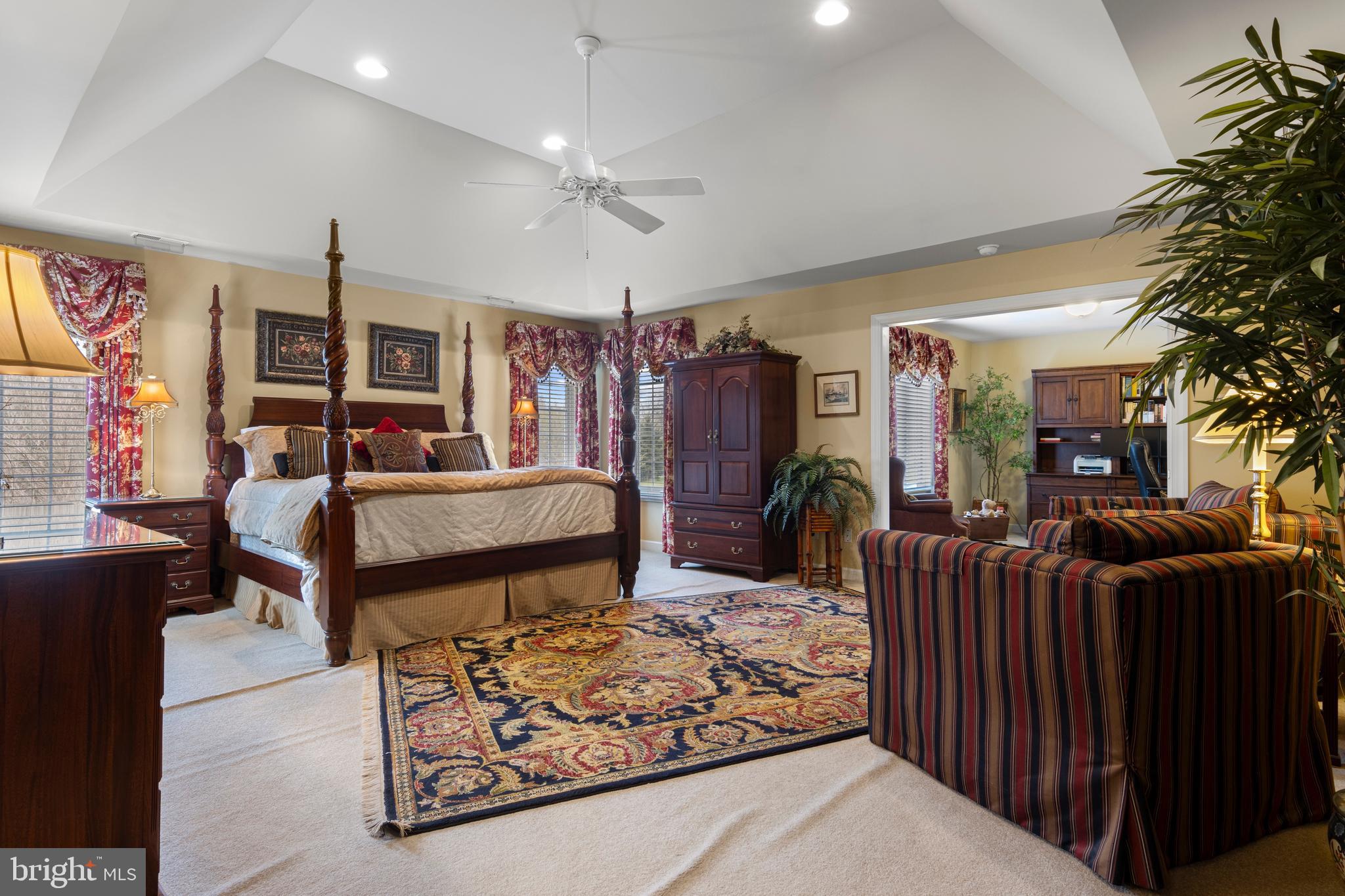 VILLAGE BLACKSHIRE - Residential