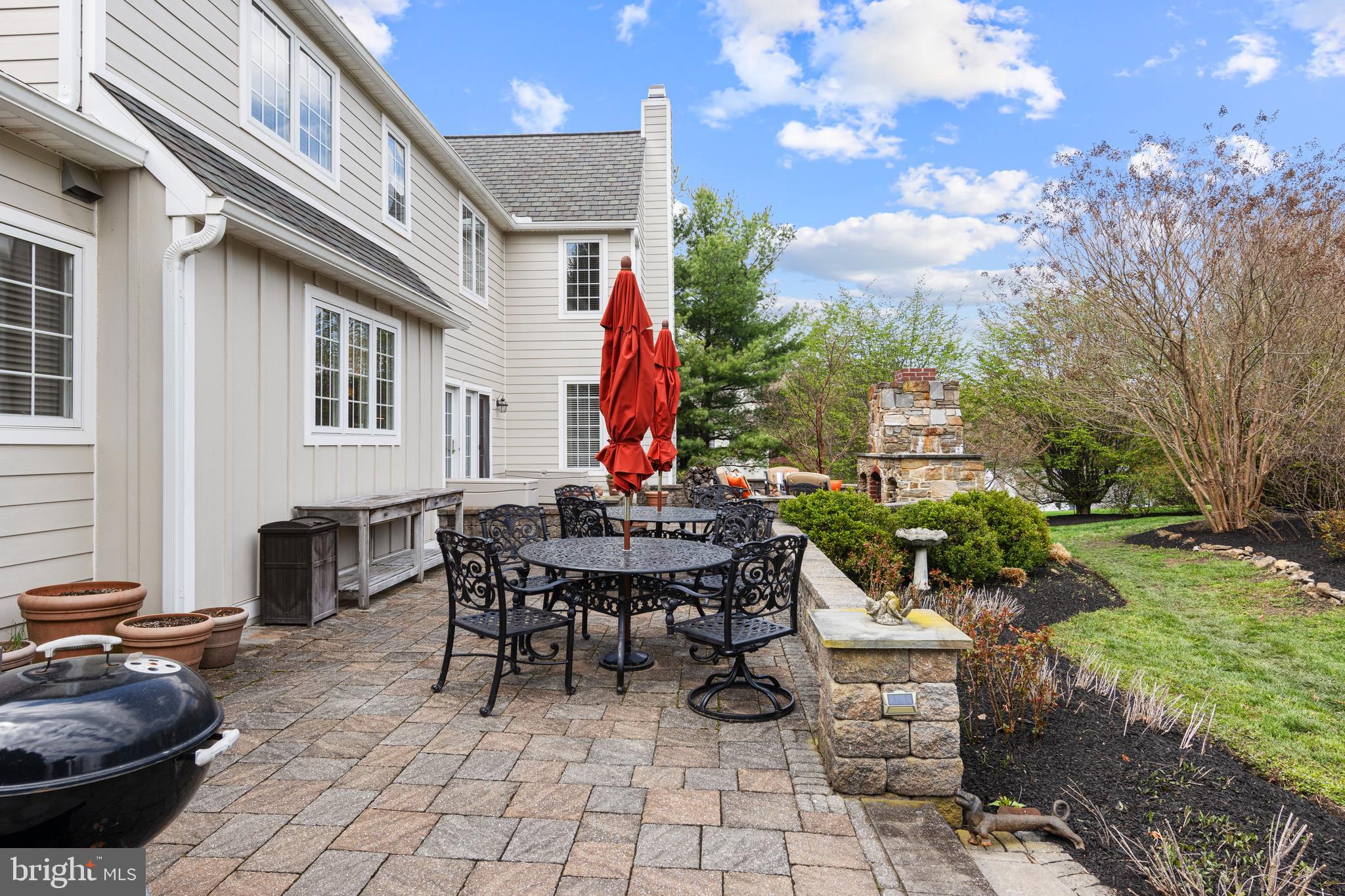 VILLAGE BLACKSHIRE - Residential