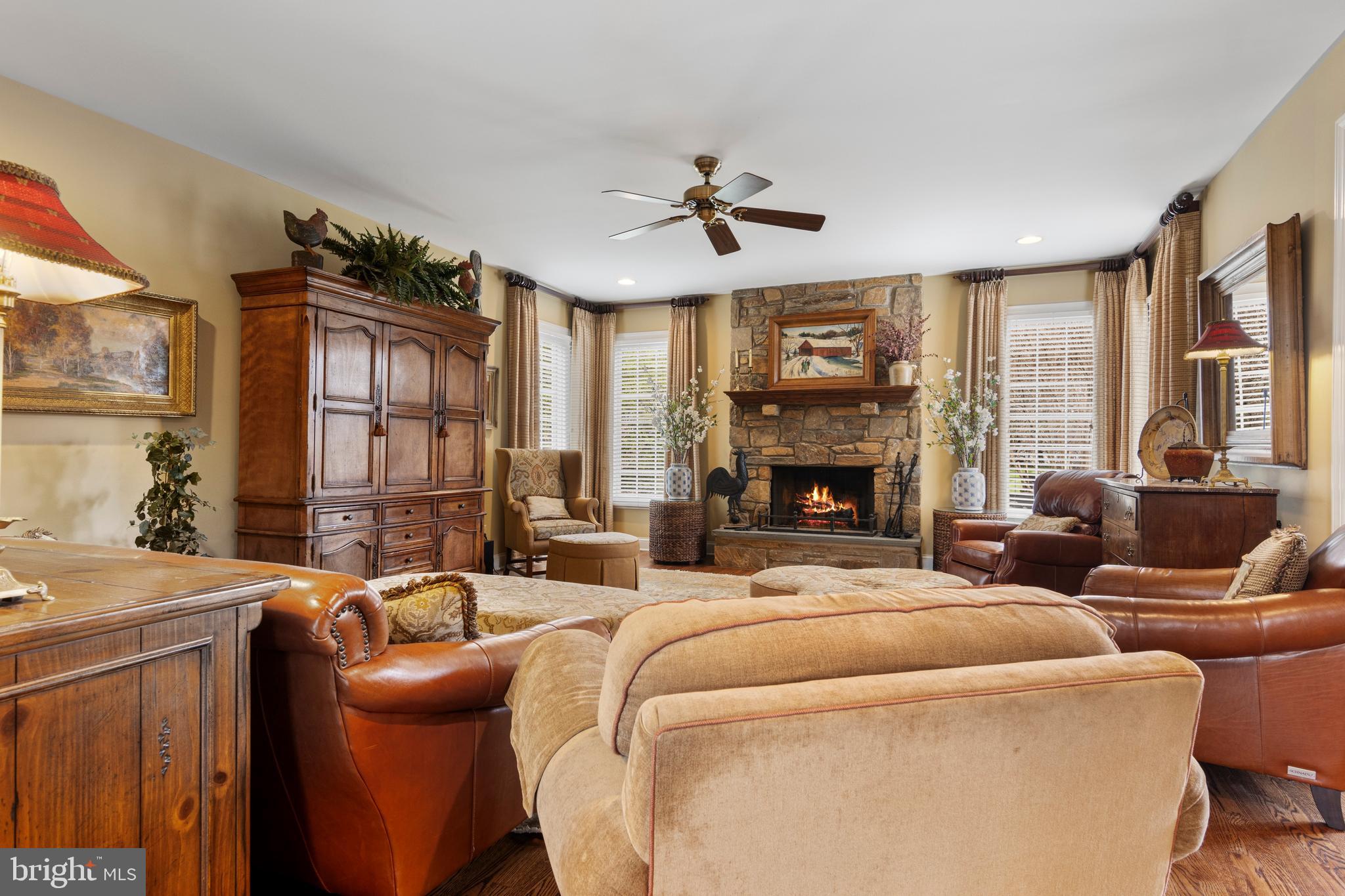 VILLAGE BLACKSHIRE - Residential