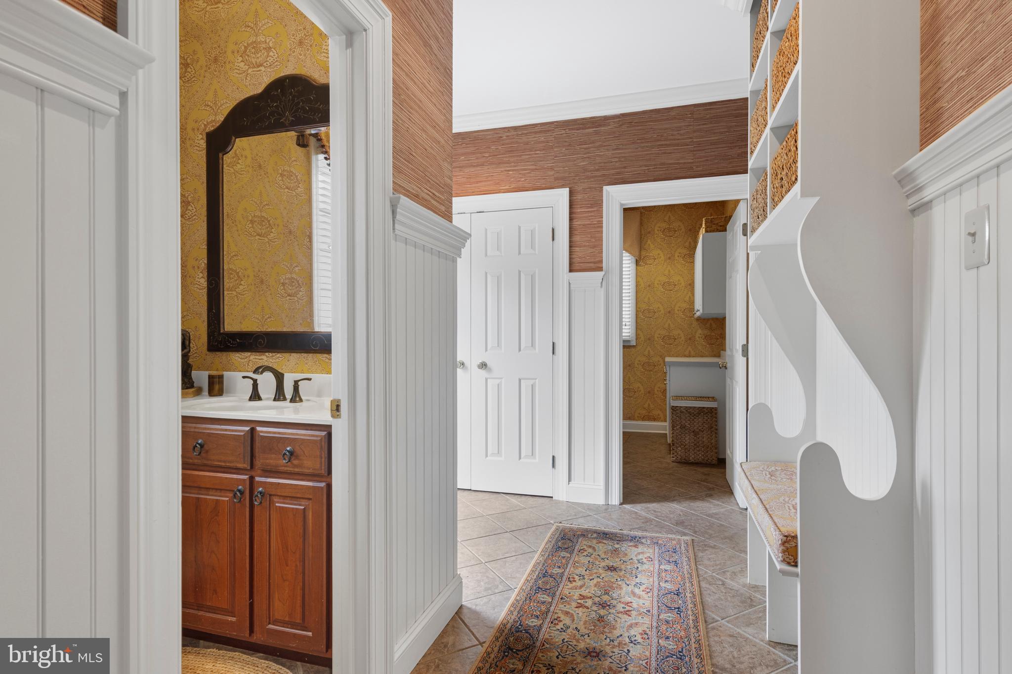 VILLAGE BLACKSHIRE - Residential