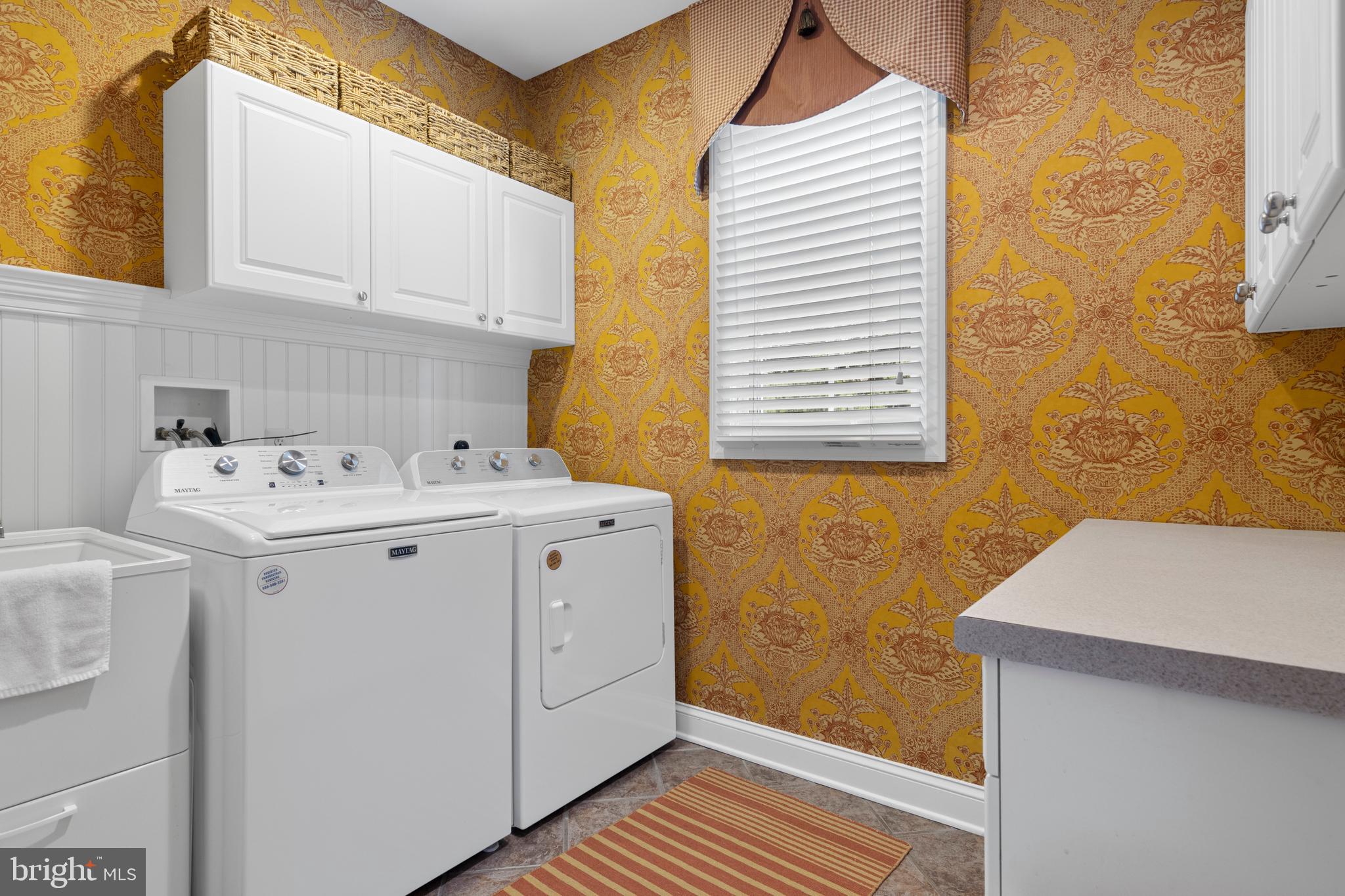 VILLAGE BLACKSHIRE - Residential