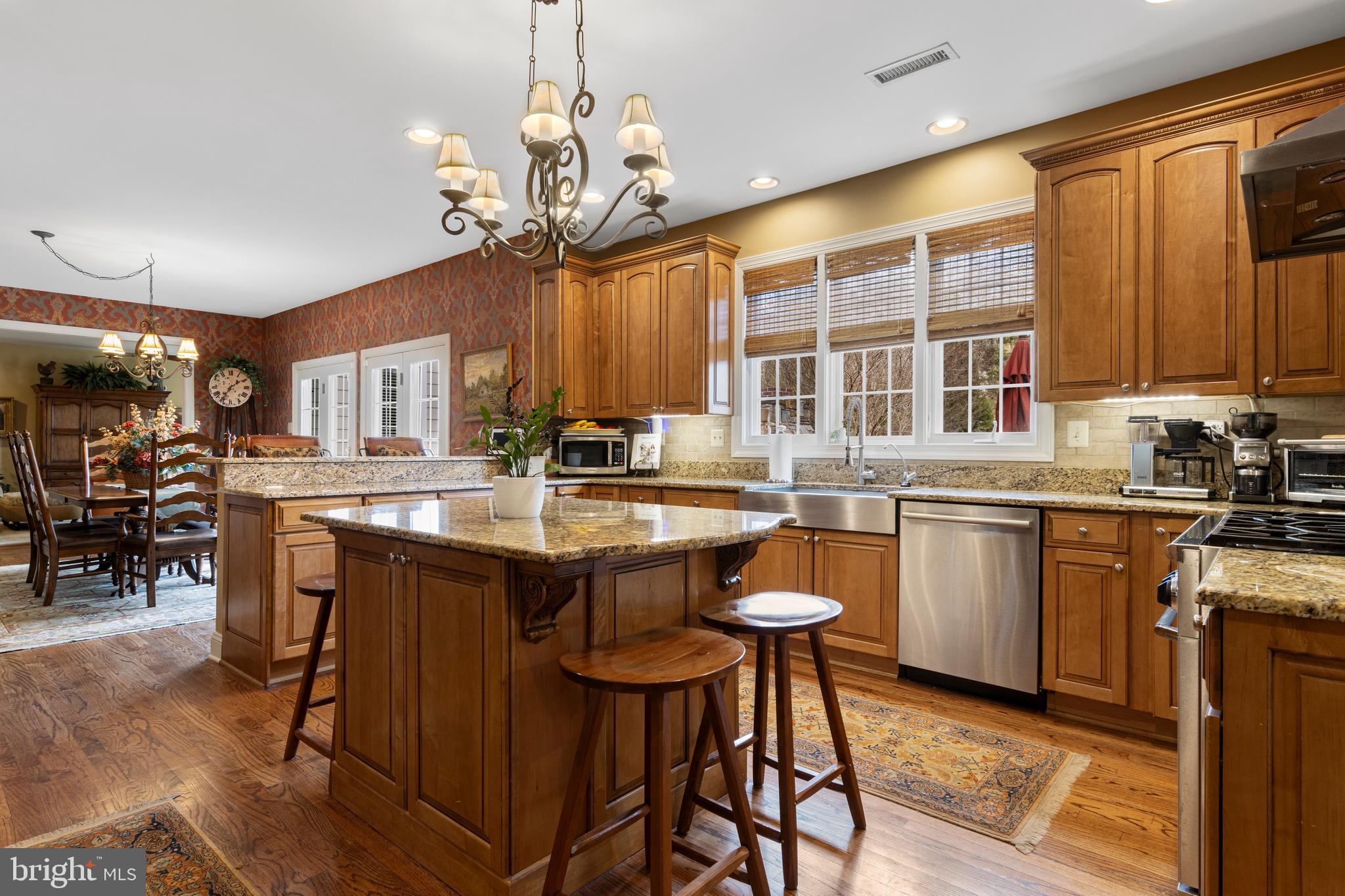 VILLAGE BLACKSHIRE - Residential