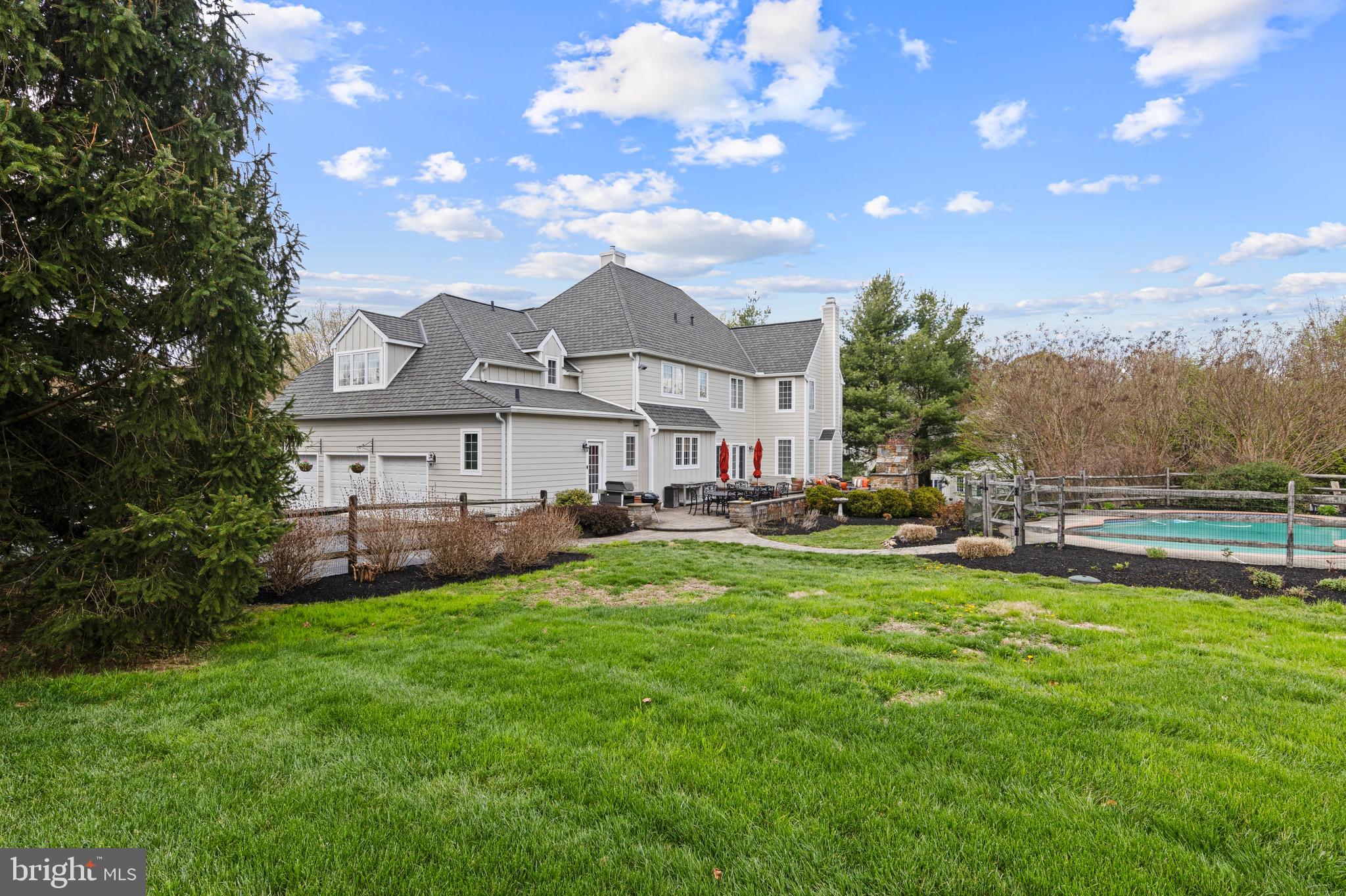 VILLAGE BLACKSHIRE - Residential