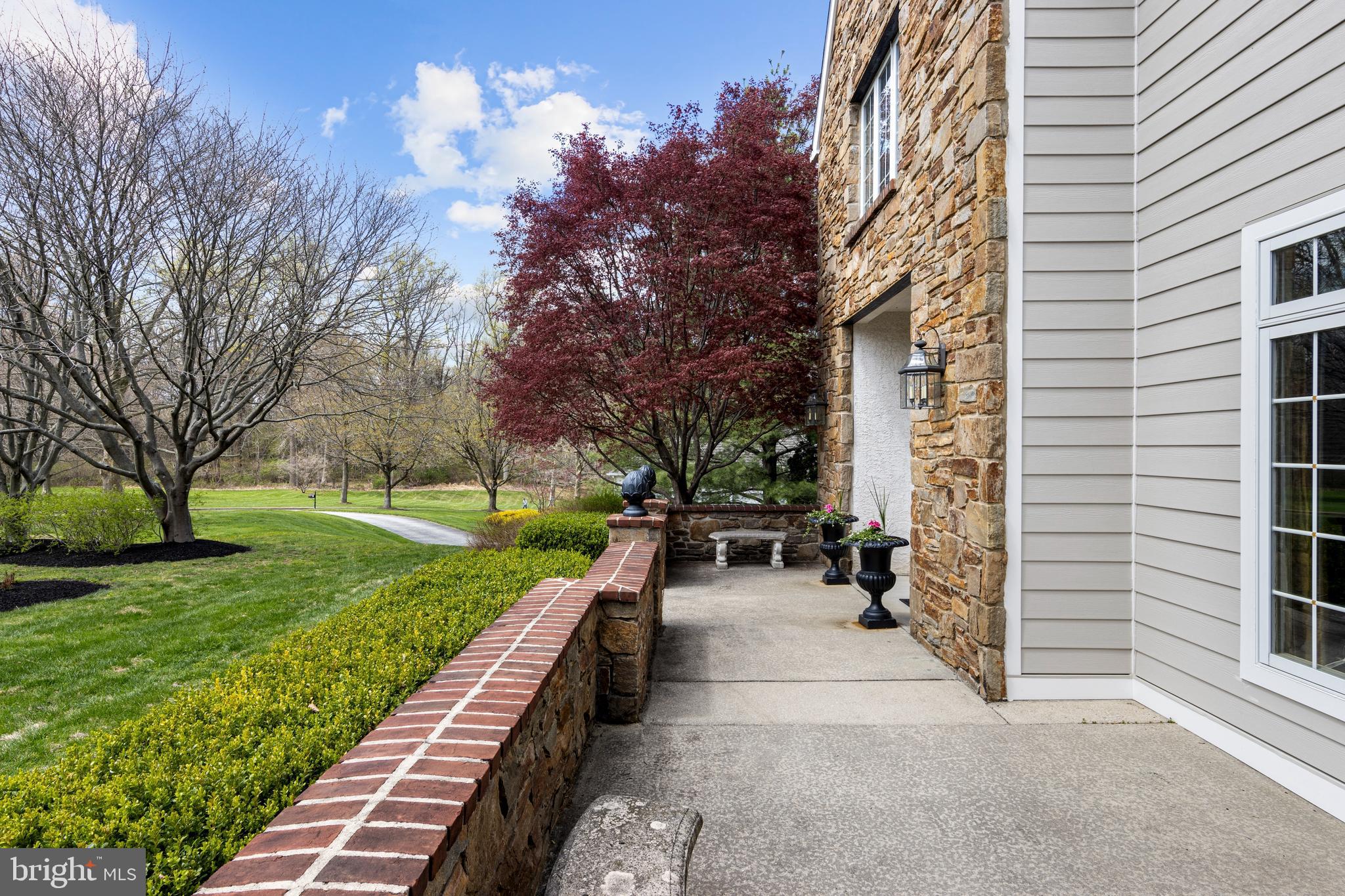 VILLAGE BLACKSHIRE - Residential