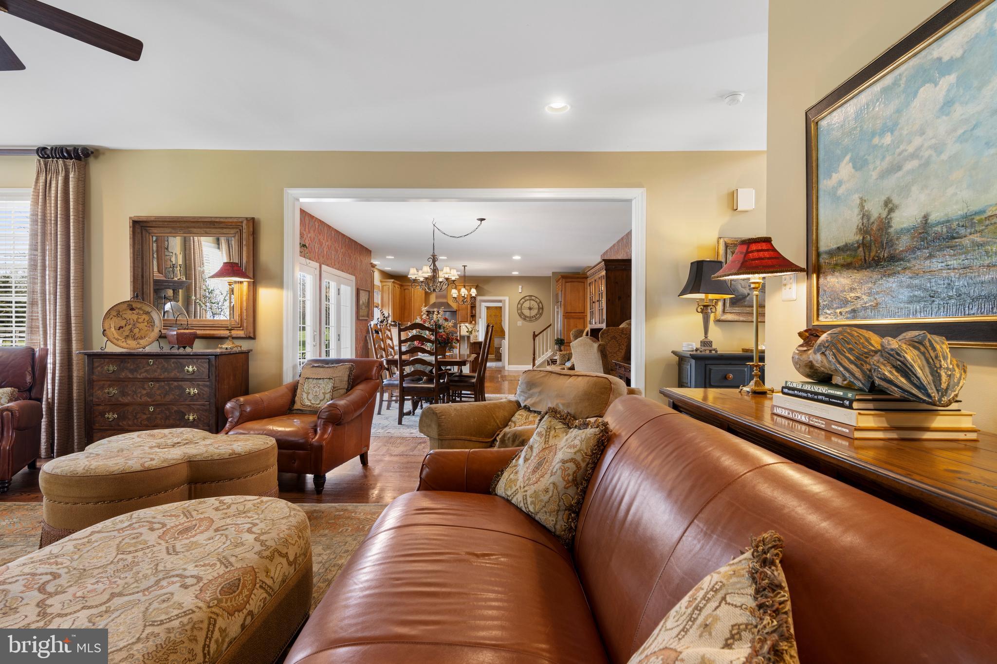 VILLAGE BLACKSHIRE - Residential